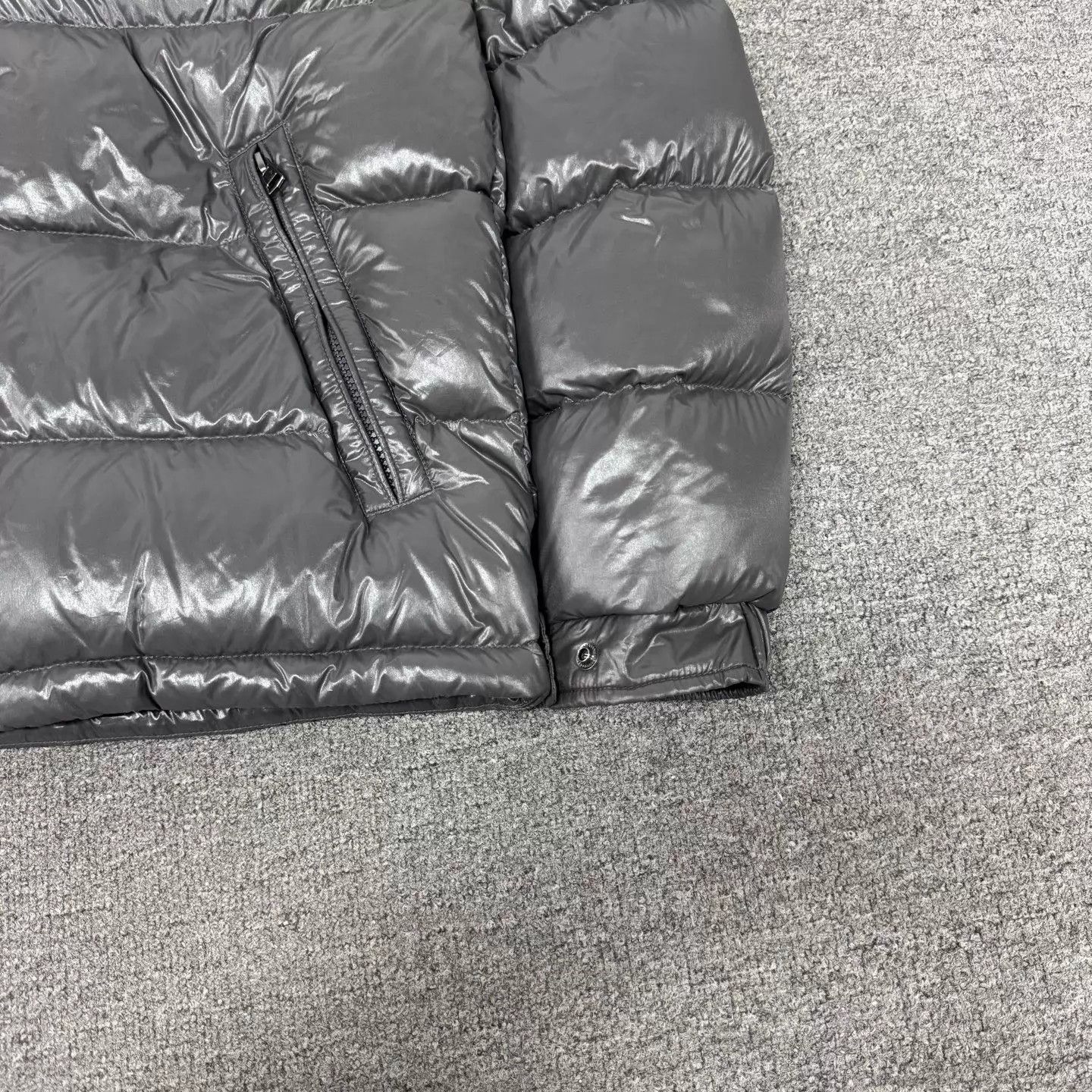 Moncler Moncler Maya Shiny Gray Hooded Down Jacket Size 3 Size US L / EU 52-54 / 3 - 3 Thumbnail