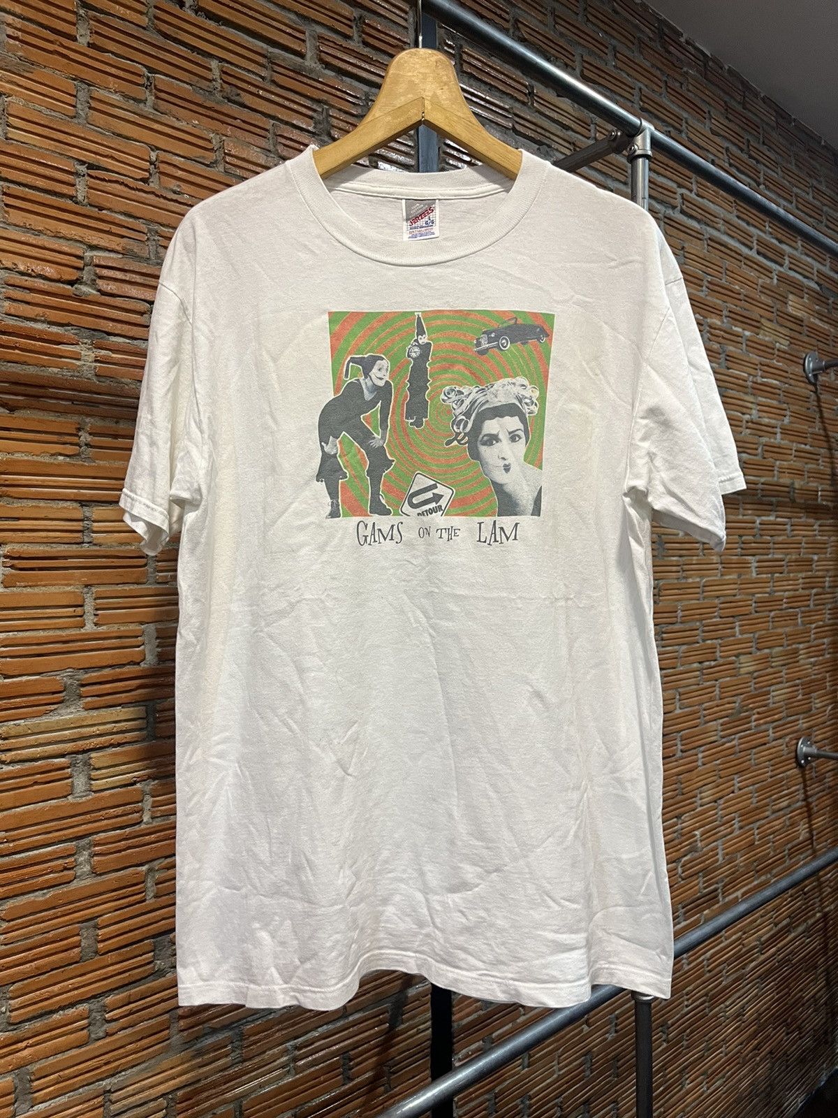 Arts & Science Vintage GAMS ON THE LAM Art Show 90’s T-shirt Size US XL / EU 56 / 4 - 2 Thumbnail