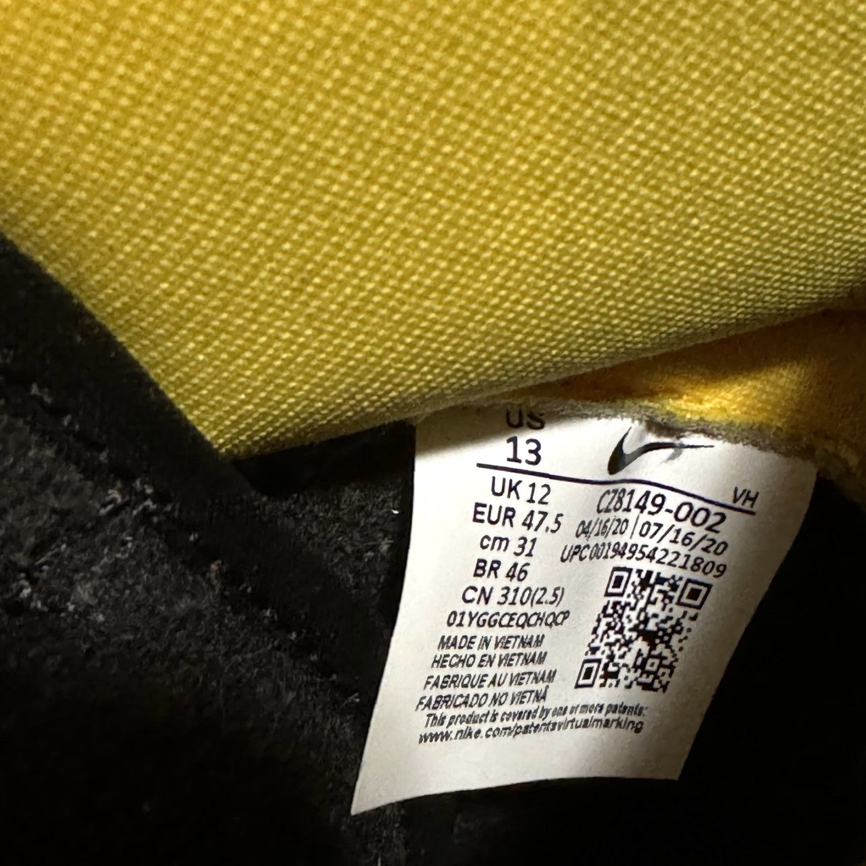 Nike **Nike Dunk High SP Varsity Maize Iowa Size 13 Wu Tang Yellow Black** User: **Nike Dunk High SP Size 13 Varsity Maize Iowa Wu Tang Yellow Black** Size US 9 / EU 42 - 4 Thumbnail