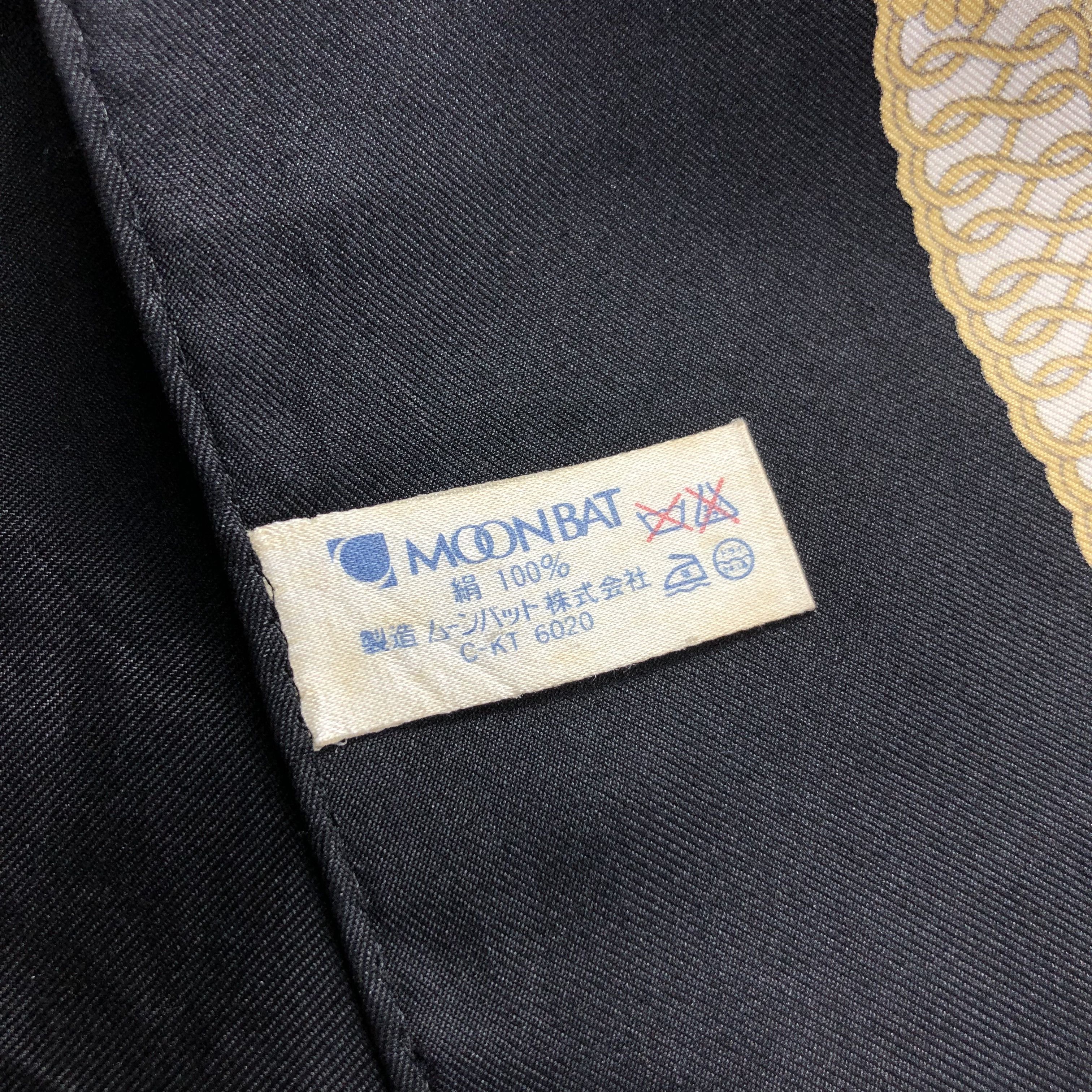 Japanese Brand Dessin Musee Luxury Floral Silk Scarf M598 Size ONE SIZE - 4 Thumbnail