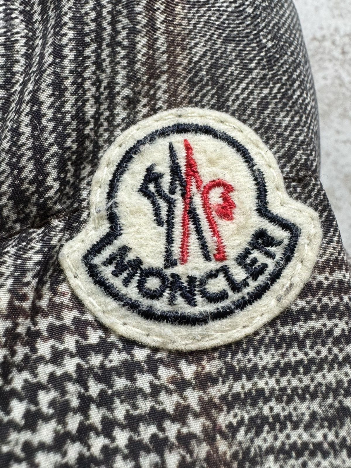 Moncler Moncler Eusebe puffer hooded jacket Size US L / EU 52-54 / 3 - 21 Thumbnail