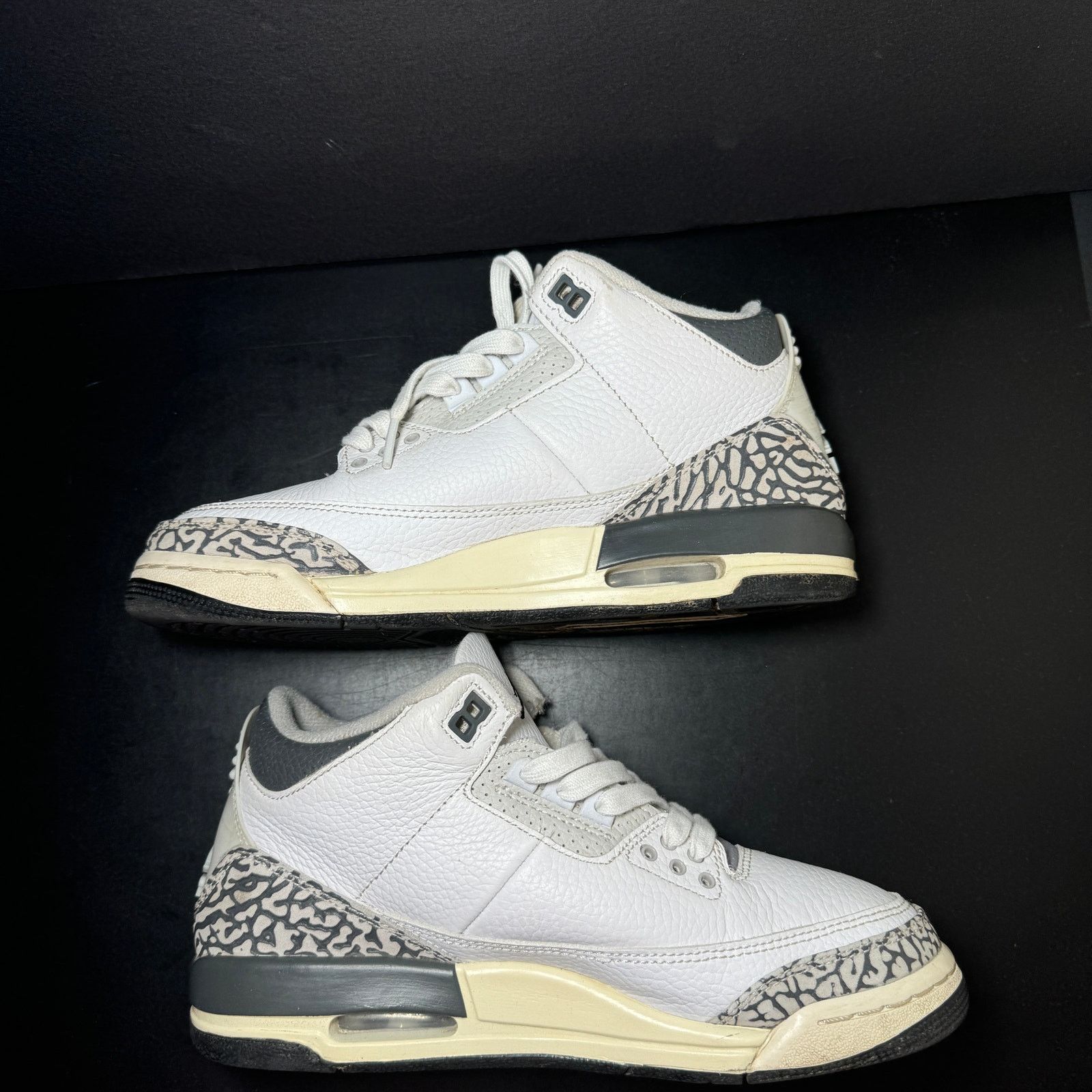 Jordan Brand × Nike Size 7 Nike Air Jordan 3 Retro GS Hide N' Sneak Men's Shoes Size US 7 / EU 40 - 3 Thumbnail