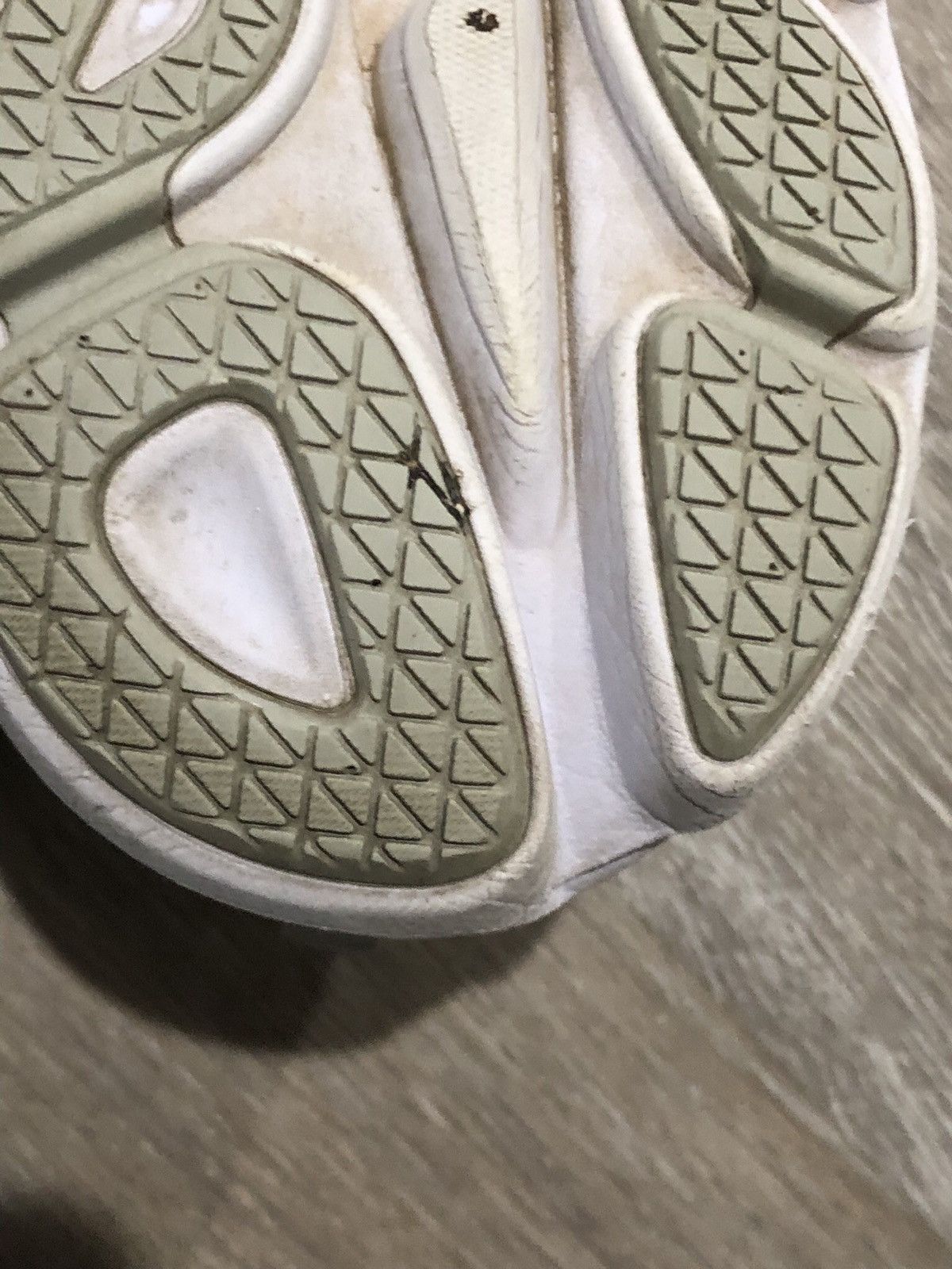 Hoka Hoka One One Bondi 8 Shoes Womens Size 6.5 Wide Gray Size US 6.5 / IT 36.5 - 24 Thumbnail