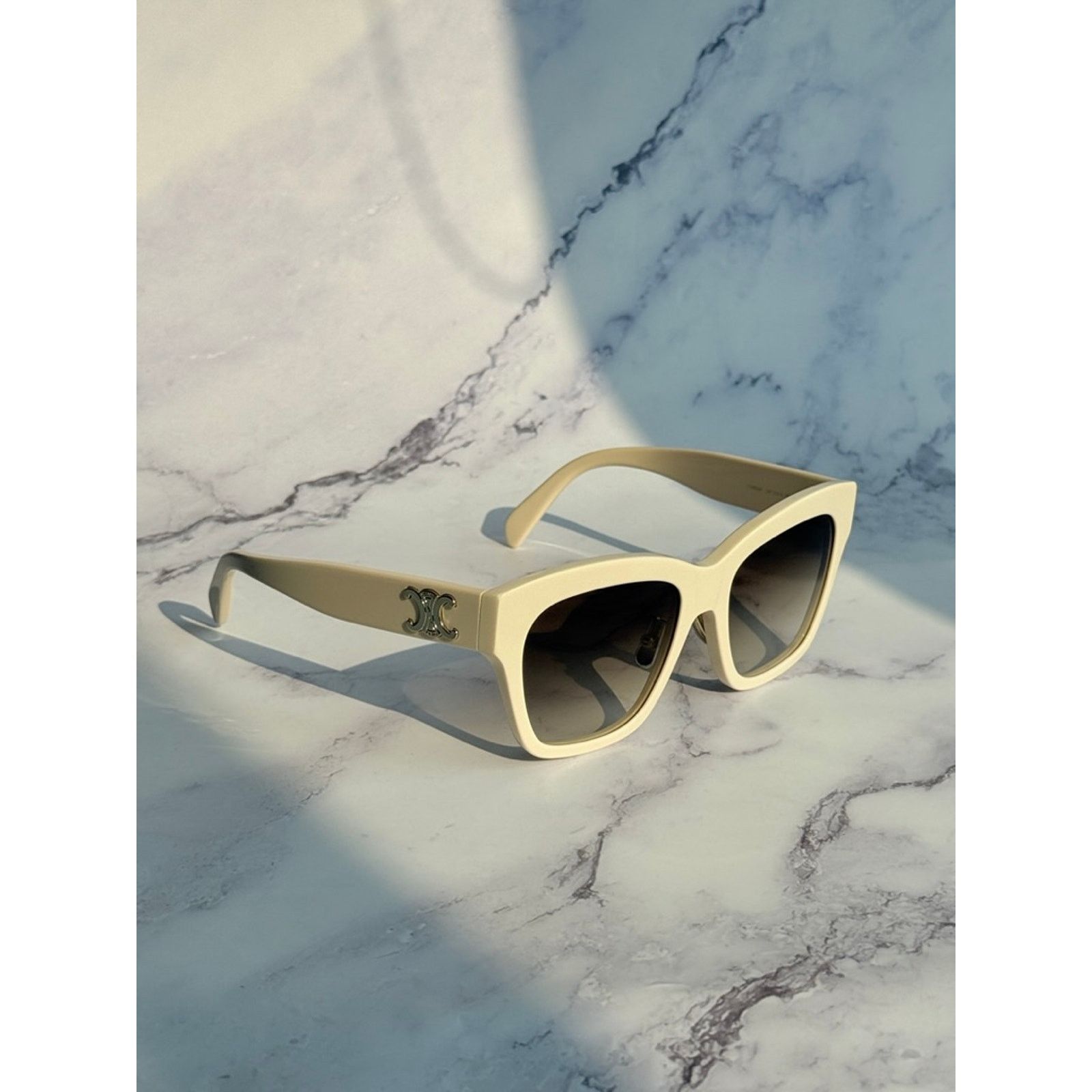 Celine NEW Celine CL40253F Triomphe Cat Eye Ivory White Sunglasses Size ONE SIZE - 9 Thumbnail