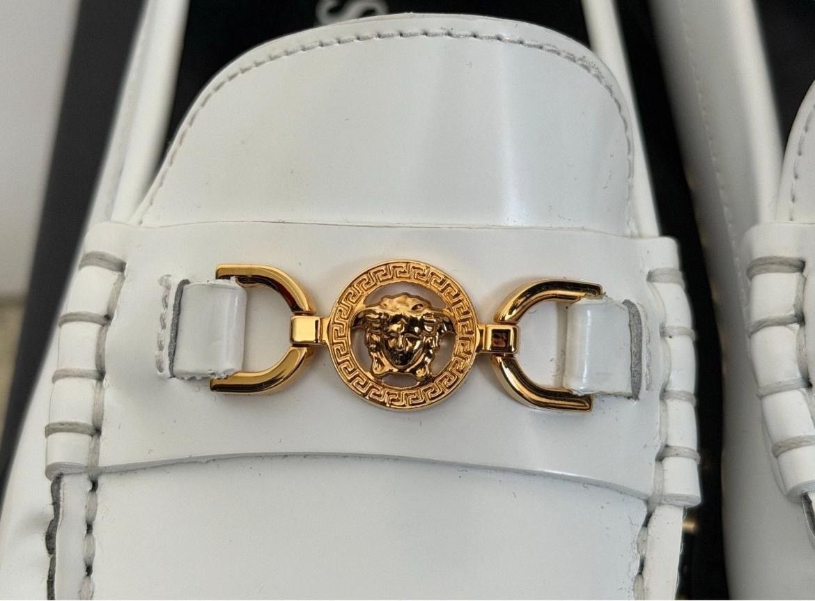 Versace Authentic Versace Medusa Leather Flats White Gold Size 8 Size US 8 / EU 41 - 3 Thumbnail