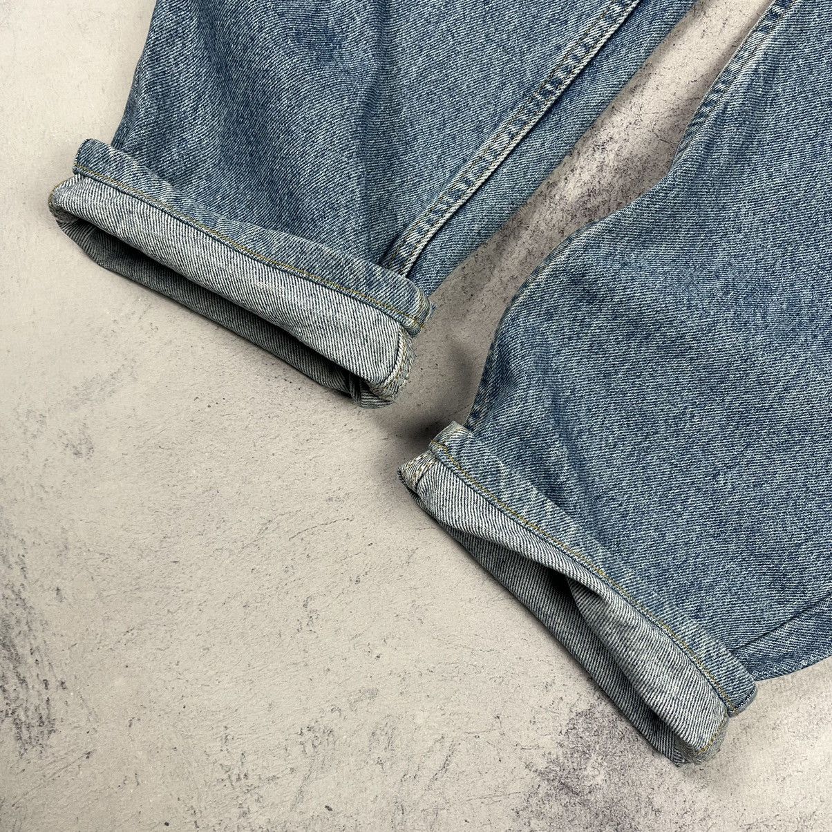 Levi's Vintage Levi’s 550 relaxed fit baby blue USA Jeans 90’s Size US 34 / EU 50 - 11 Thumbnail