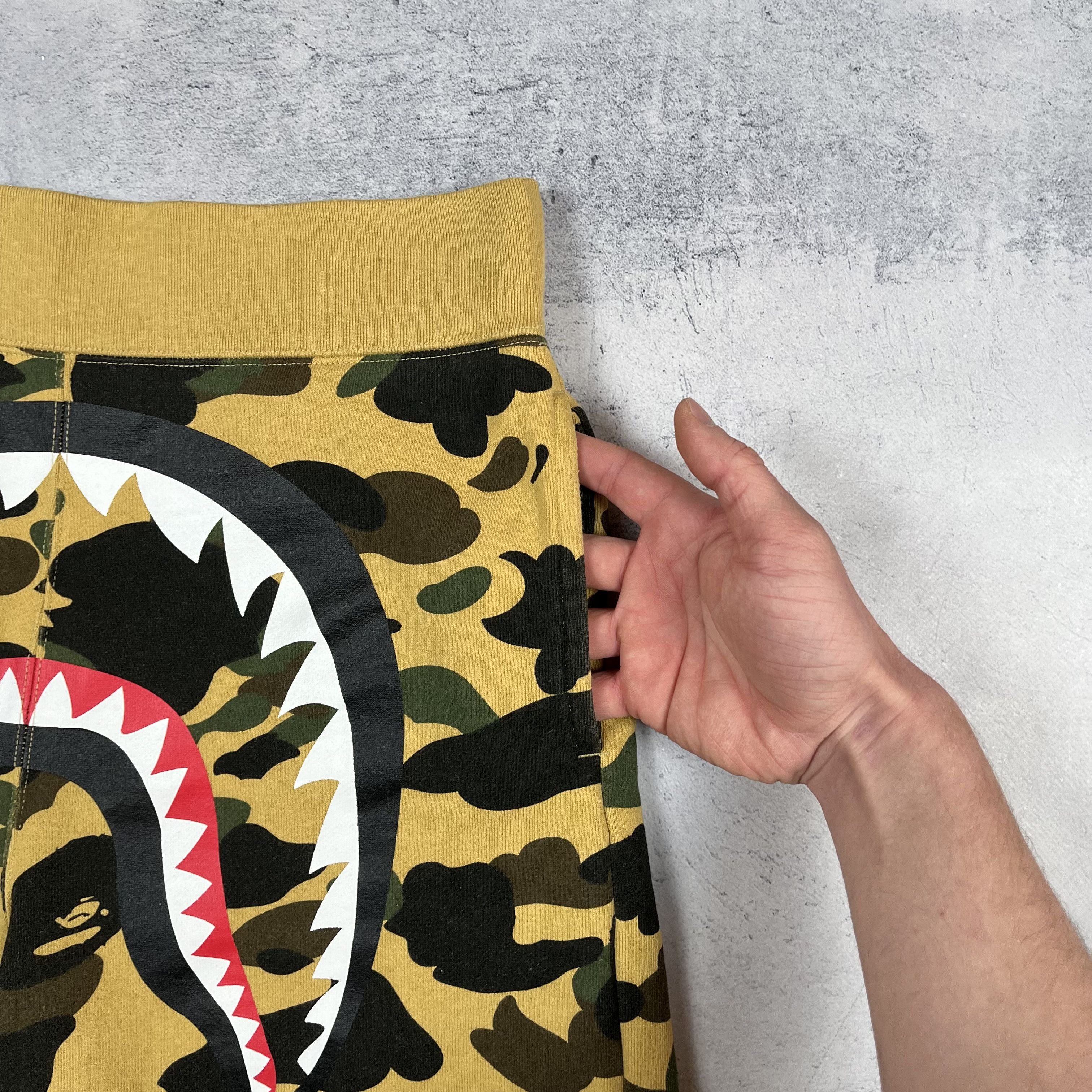 Bape Bape 1st Camo Shark Shorts SS19 Size US 32 / EU 48 - 9 Thumbnail
