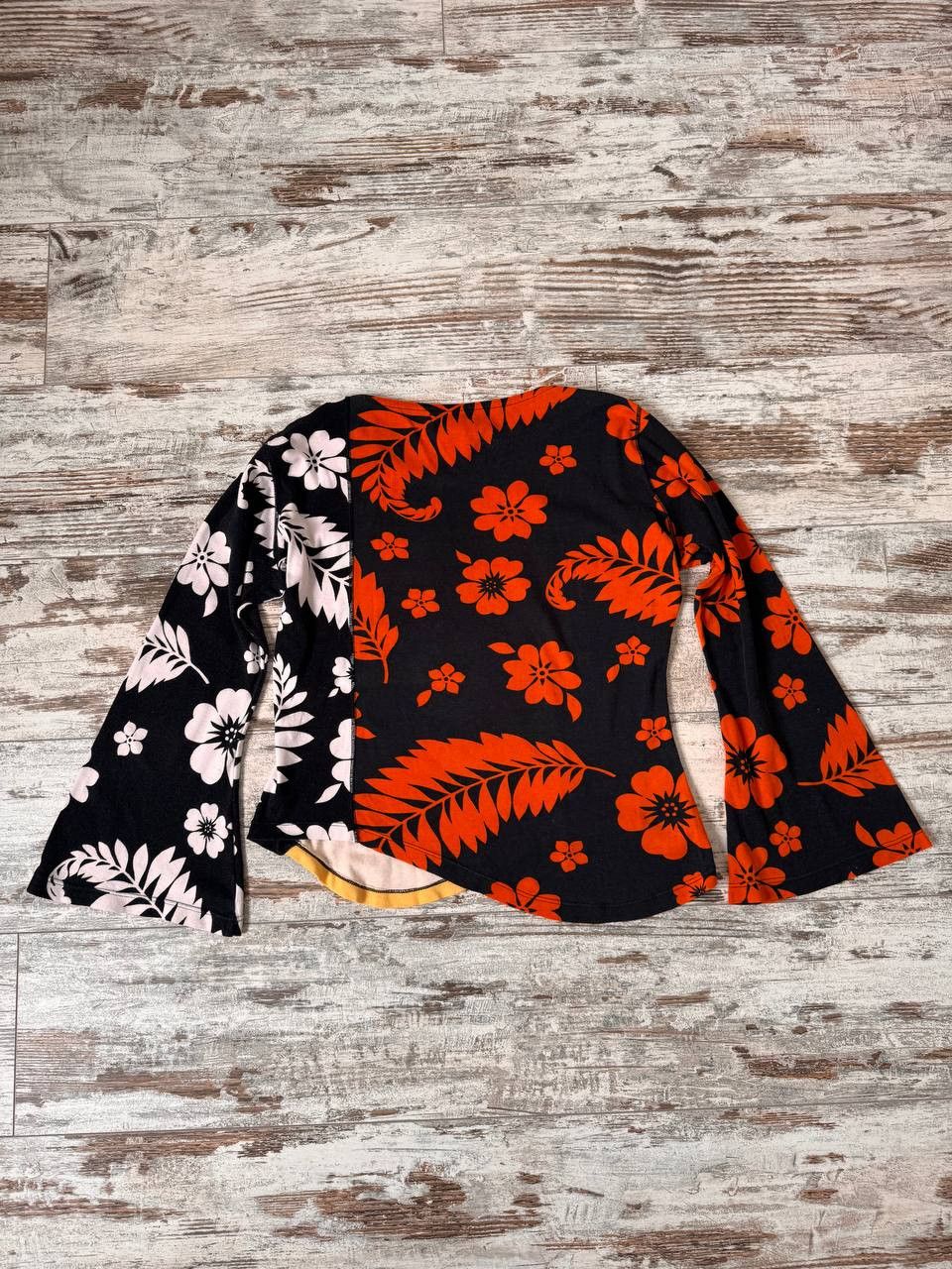 Custo Barcelona Custo Barcelona Printed Long Sleeve Women's Y2K Size 4 Size S / US 4 / IT 40 - 4 Thumbnail