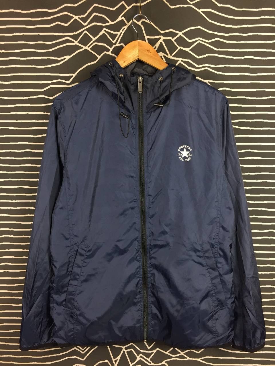 Converse Converse Chuck Taylor Lightweight Hooded Windbreaker Jacket Size US L / EU 52-54 / 3 - 1 Thumbnail