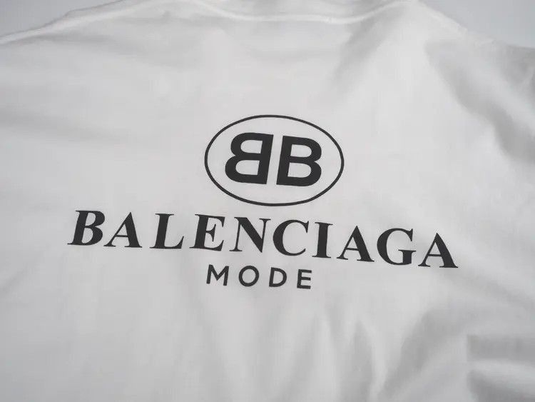 Balenciaga Baenciaga 18SS Back Logo Unevenness Tee-2505 Size US S / EU 44-46 / 1 - 3 Thumbnail
