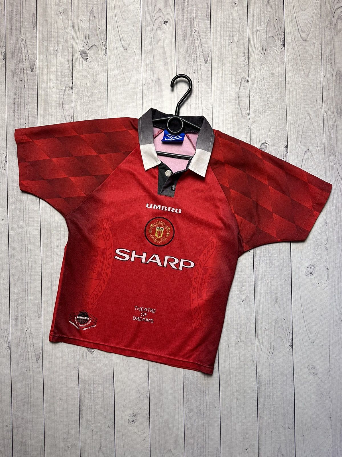 Vintage Manchester United jersey Umbro size Kids