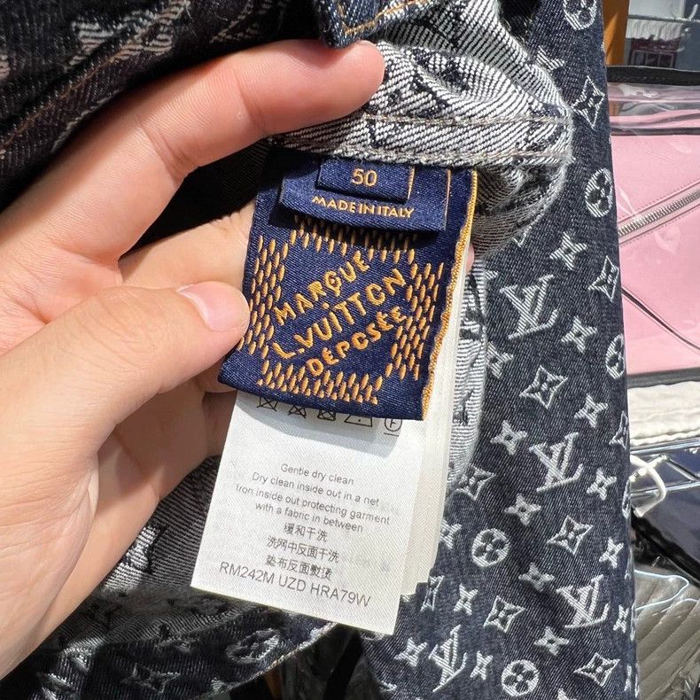 Louis Vuitton Louis Vuitton Timberland co-branded denim jacket Size US M / EU 48-50 / 2 - 2 Thumbnail
