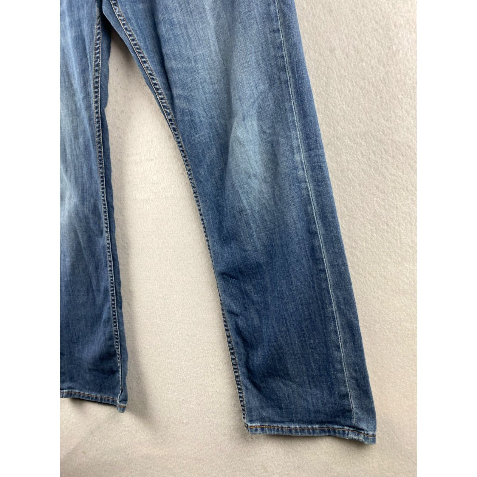 Levi's Levi's Jeans Mens 559 Blue Relaxed Straight 36 x 32 Distressed Medium Wash Denim 5-Pocket Design Jeans Mens Size US 36 / EU 52 - 5 Thumbnail