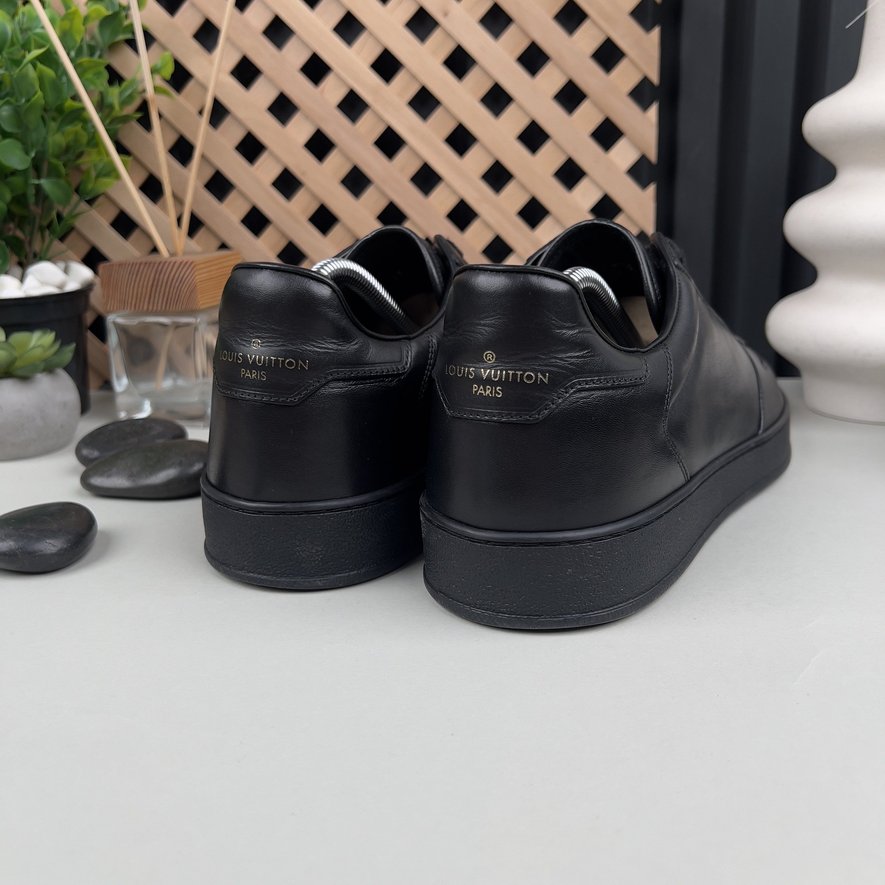 Louis Vuitton Louis Vuitton Rivoli Sneaker Low Top Leather Size US 8.5 / EU 41-42 - 8 Thumbnail
