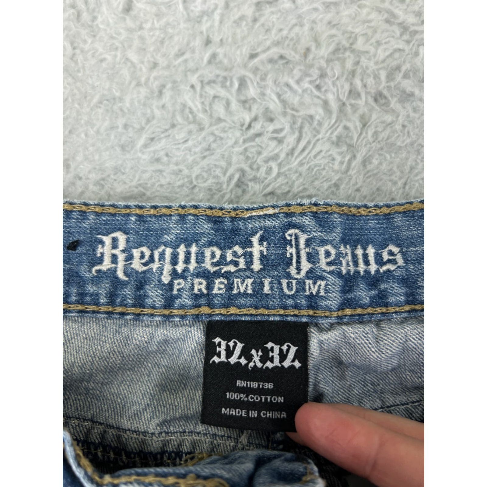 Vintage Request Jeans Jeans Womens 32 Blue Denim Straight Distressed Embroidered 31x26 Jeans Size 24" / US 00 / IT 34 - 4 Thumbnail