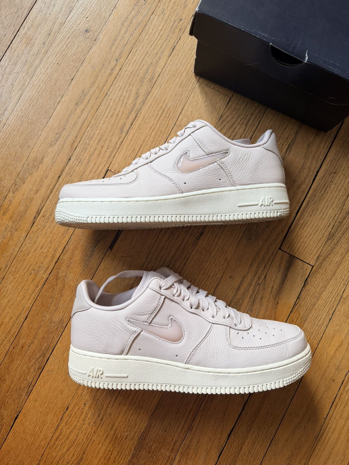 Nike Nike Air force 1 Retro PRM Size US 8 / EU 41 - 8 Thumbnail