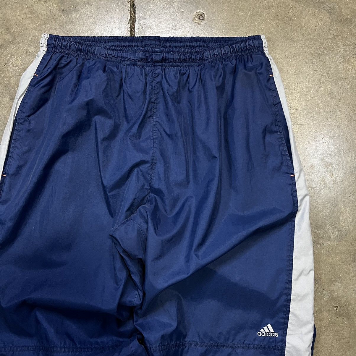 Vintage Vintage Y2K Adidas Windbreaker Track Sweat Pants Baggy Wide Size US 30 / EU 46 - 7 Thumbnail