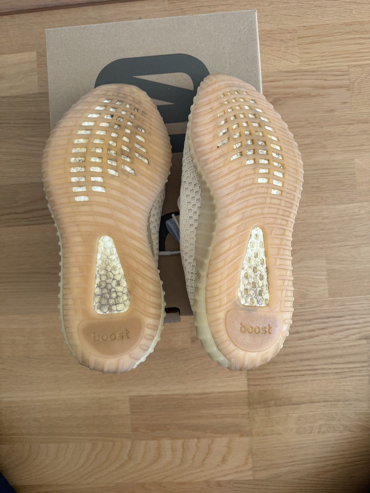 Adidas × Yeezy adidas Yeezy Boost 350 V2 Linen Size US 9 / EU 42 - 10 Thumbnail