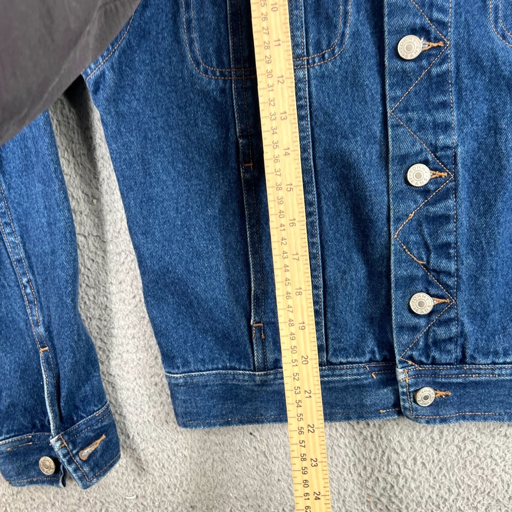 Tommy Hilfiger VINTAGE Tommy Hilfiger Jacket Womens XL Denim Jean Trucker Flag Size 40" / US 18 - 7 Thumbnail