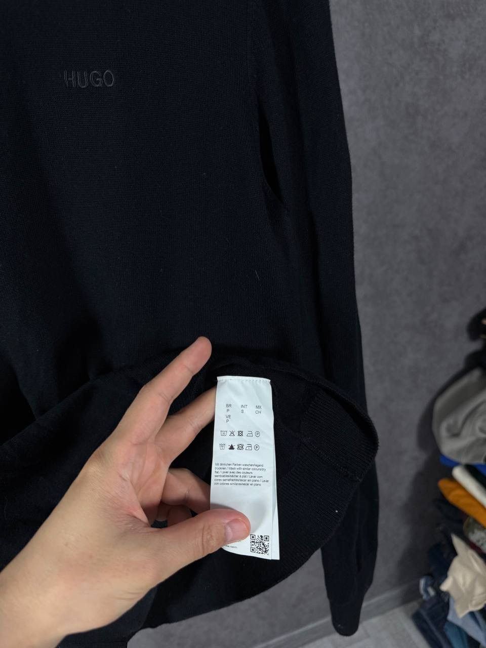 Hugo Boss Hugo Boss designer sweatshirt Size US S / EU 44-46 / 1 - 4 Thumbnail