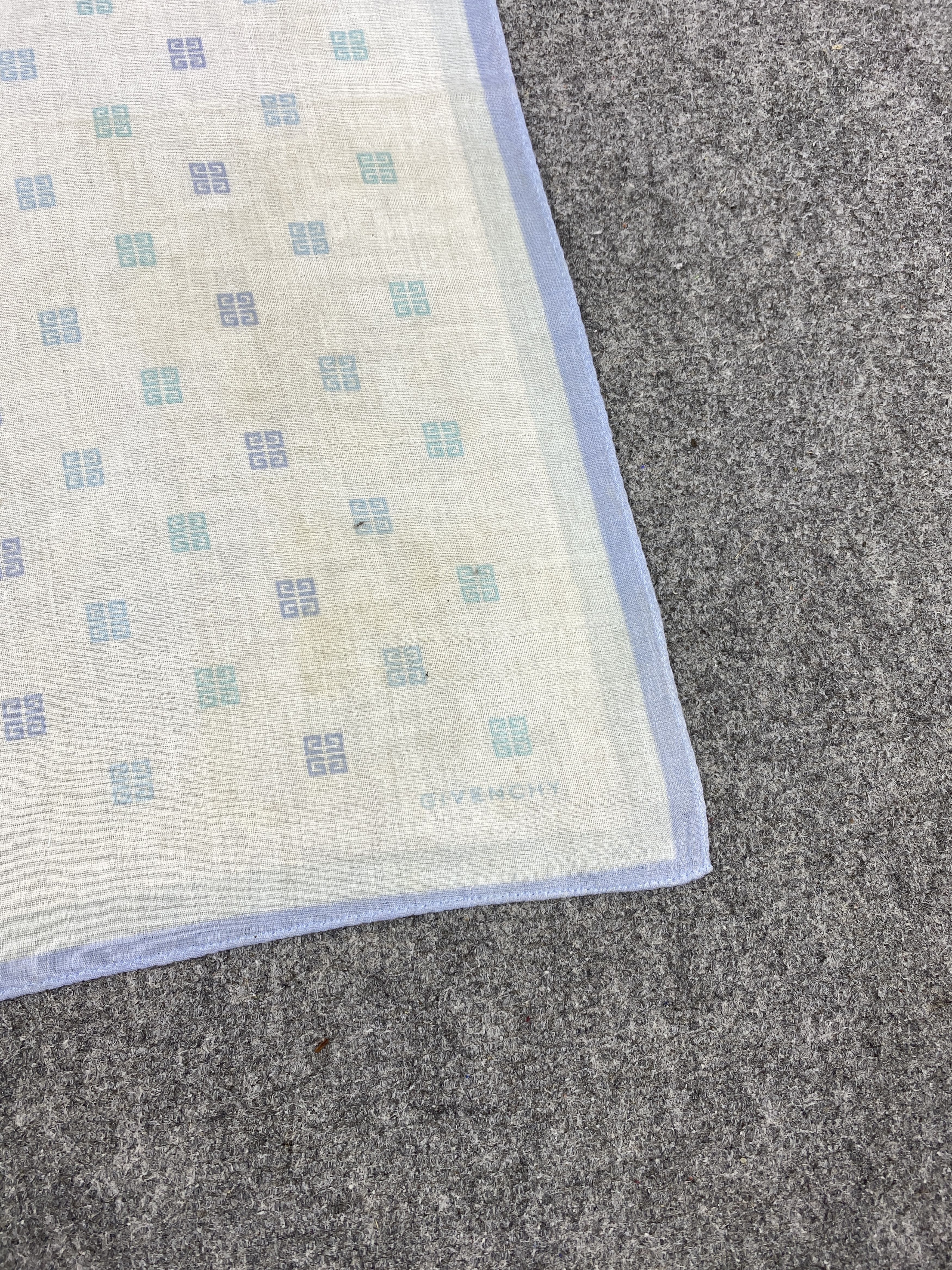 Givenchy Vintage Givenchy Handkerchief / Neckerchief KT0267 Size ONE SIZE - 6 Thumbnail