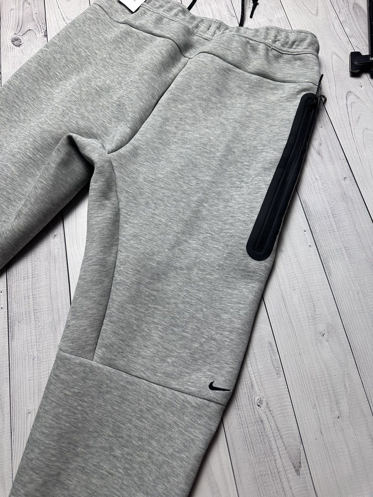 Nike Nike Tech Fleece tracksuit size M grey logo Size US M / EU 48-50 / 2 - 9 Thumbnail