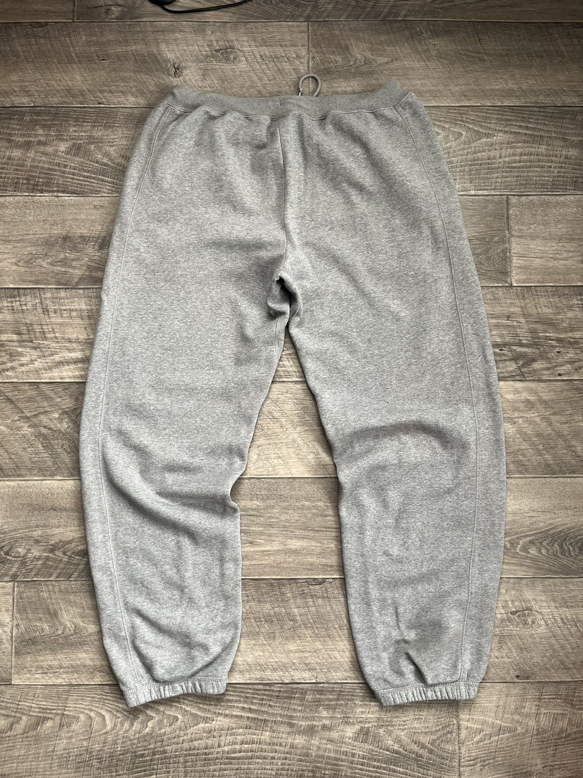 Nike Vintage Y2K Baggy Light Gray Nike Sweatpants Size L Size US 34 / EU 50 - 2 Thumbnail
