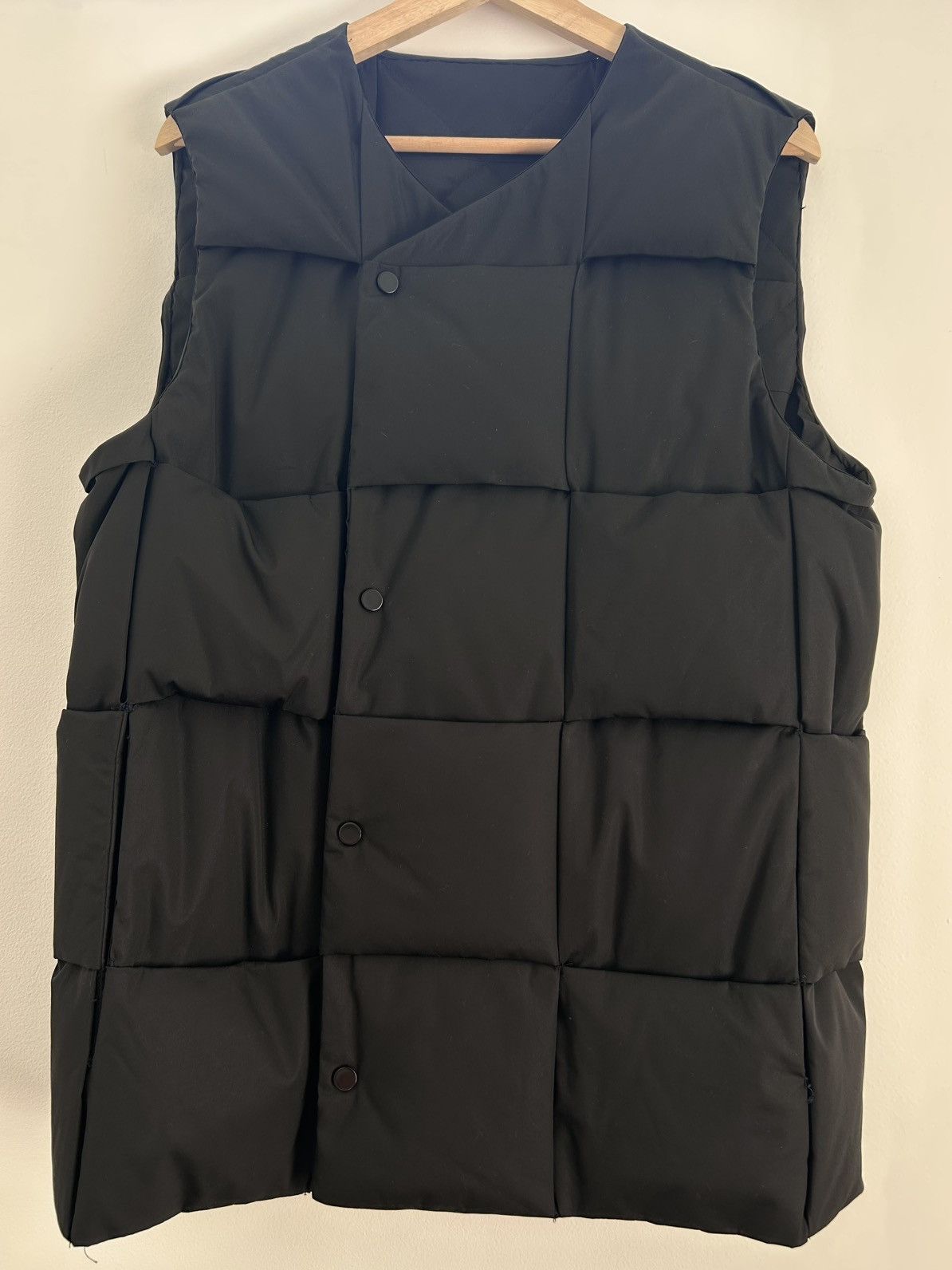 Bottega Veneta Bottega Veneta Fall 2020 Black Intrecciato Puffer Vest Size US XS / EU 42 / 0 - 1 Thumbnail