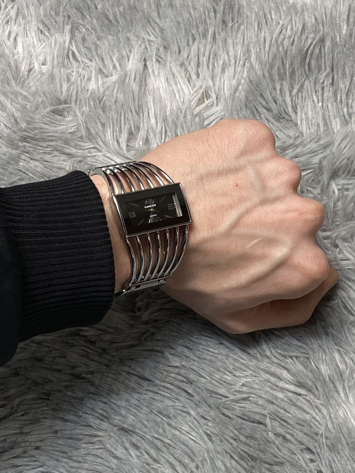 Jewelry Futuristic Silver Bracelet Watch - Japanese Brand Size ONE SIZE - 4 Thumbnail