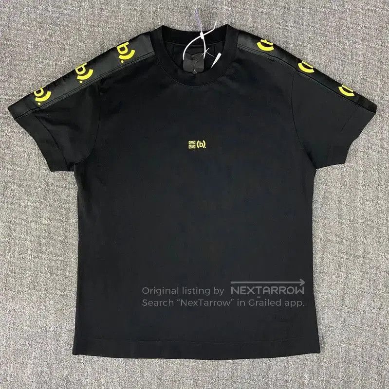 Givenchy Givenchy Women's Black Cotton T-Shirt Large . Size L / US 10 / IT 46 - 1 Thumbnail