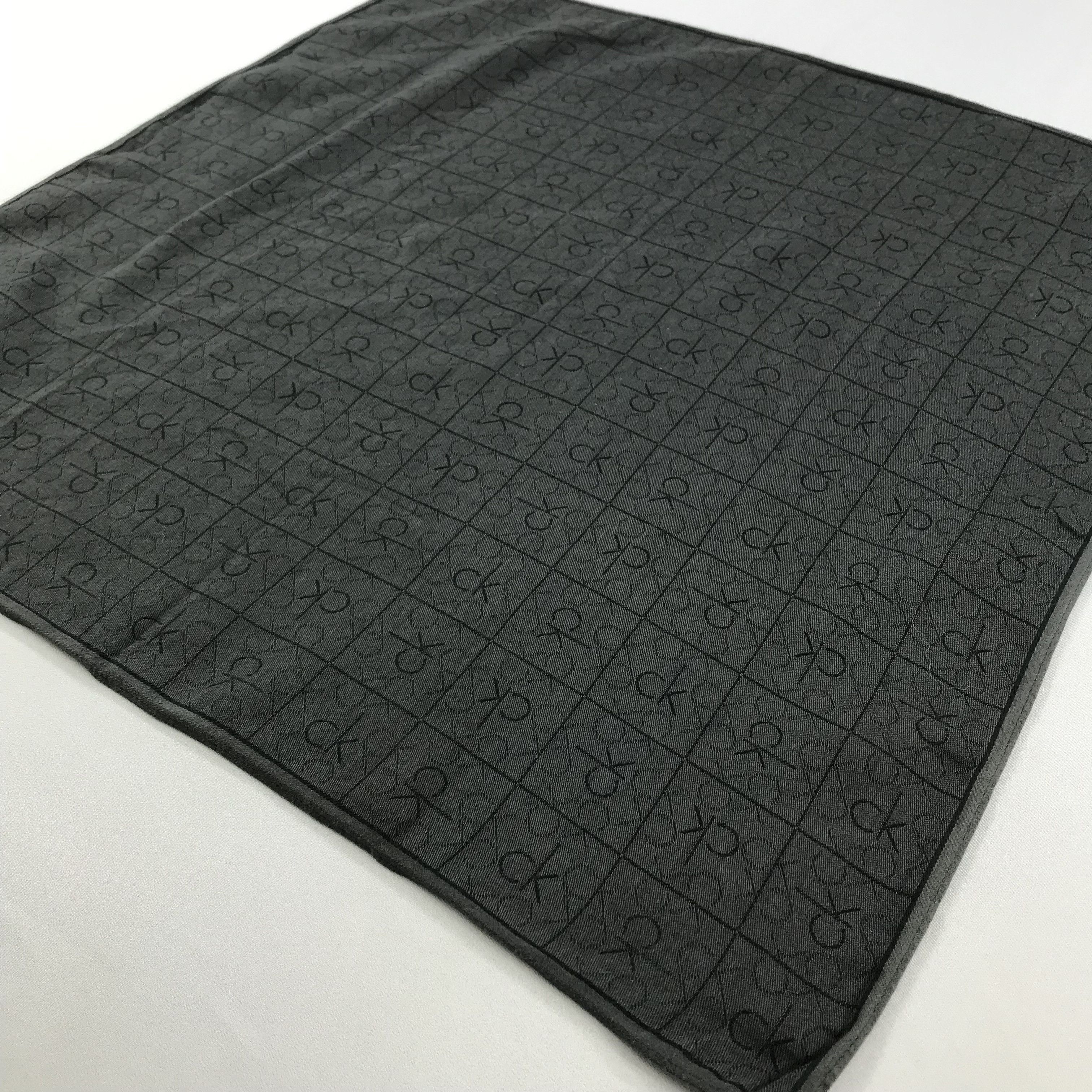 Calvin Klein × Vintage Calvin Klein Bandana / Handkerchief / Neckerchief -S2706 Size ONE SIZE - 2 Thumbnail