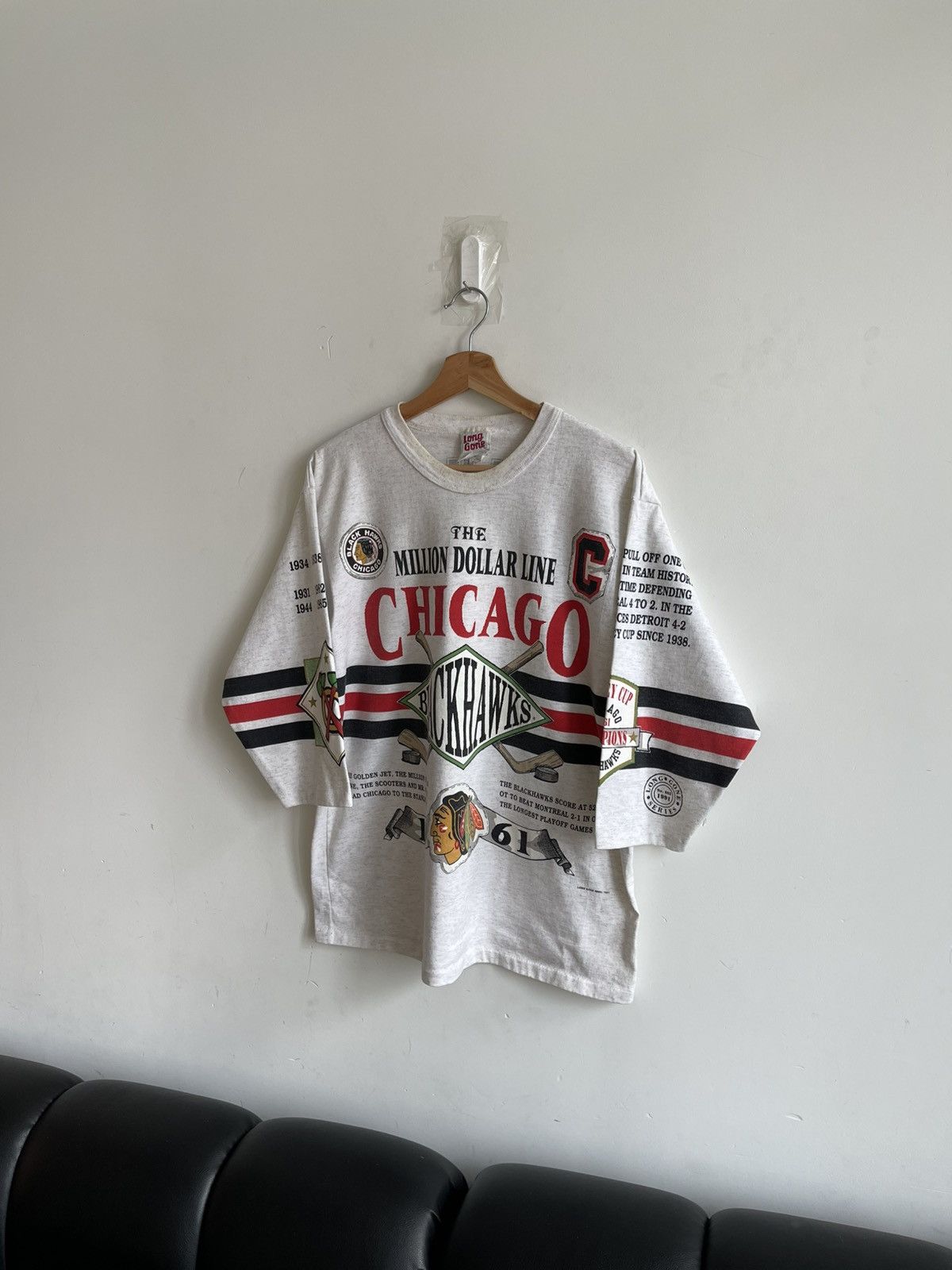 Vintage Vintage Chicago Black Hawks World Champion Long Sleeve Tee Size US L / EU 52-54 / 3 - 3 Thumbnail