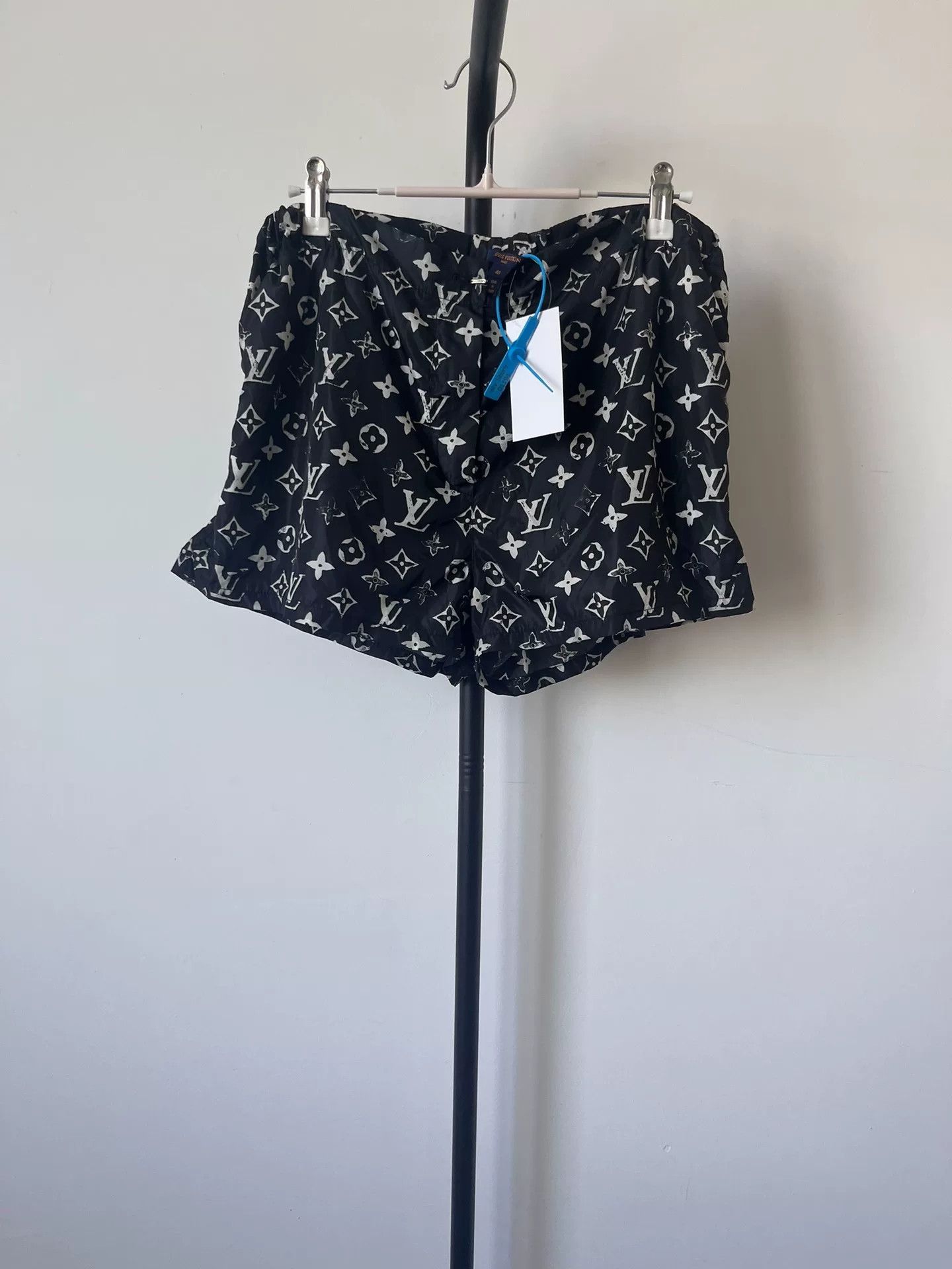 Louis Vuitton Louis Vuitton Monogram New Shorts Size US 28 / EU 44 - 1 Thumbnail