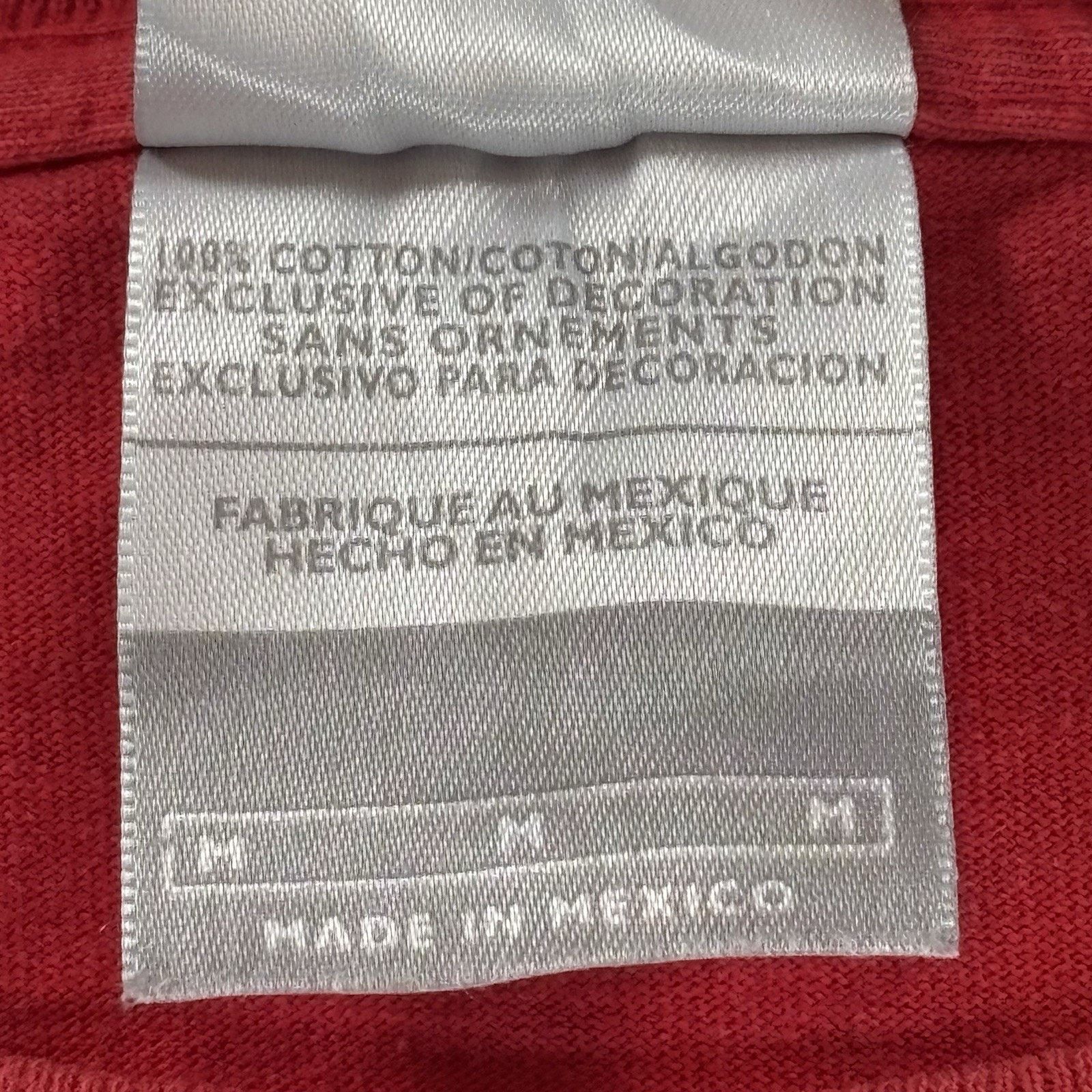 Nike Vintage Nike Embroidered Red Shirt Men's Medium Size US M / EU 48-50 / 2 - 5 Thumbnail