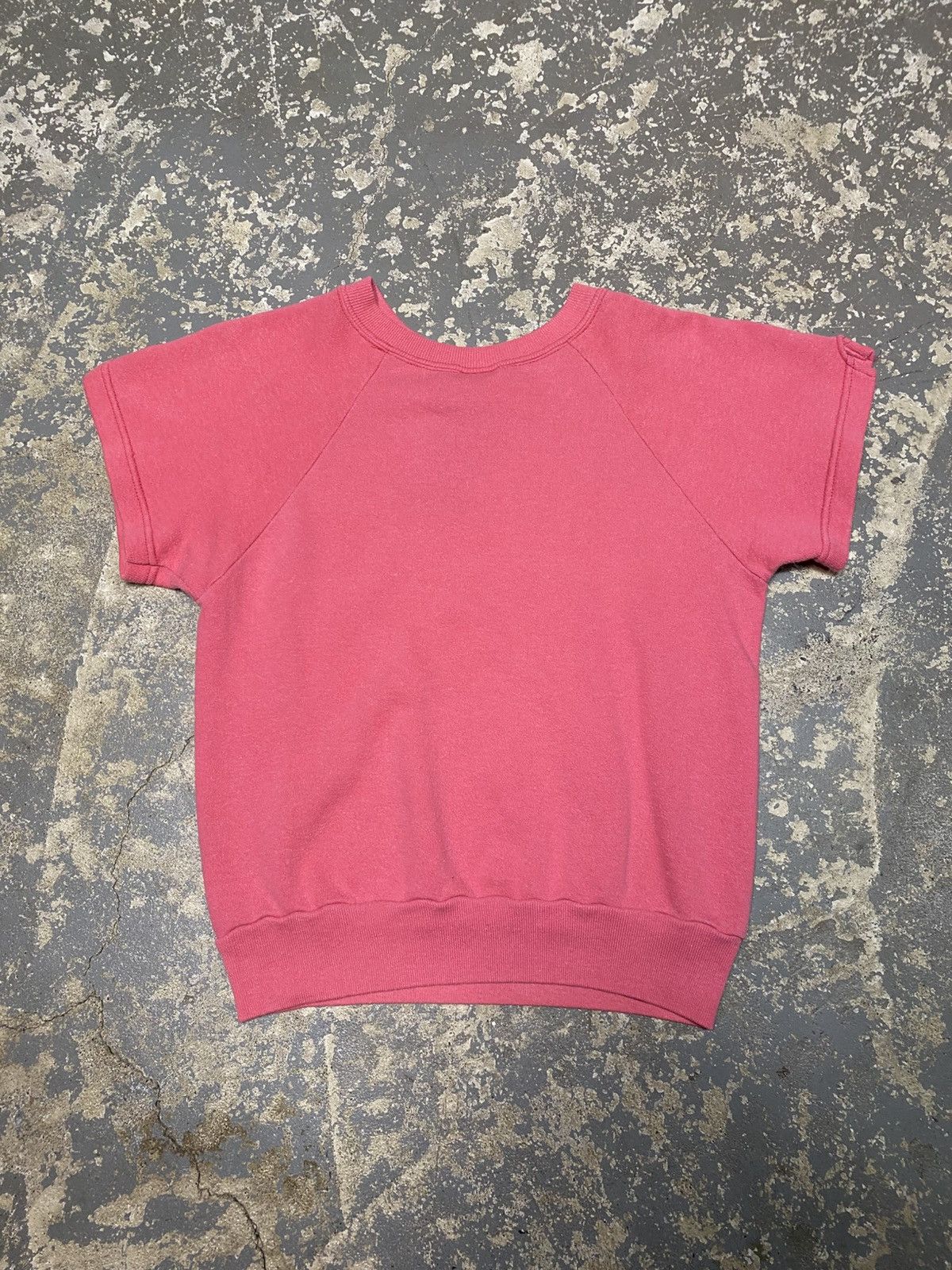 Vintage Vintage Tultex Pink Blank Short Sleeve Crewneck Sweatshirt Size US S / EU 44-46 / 1 - 5 Thumbnail