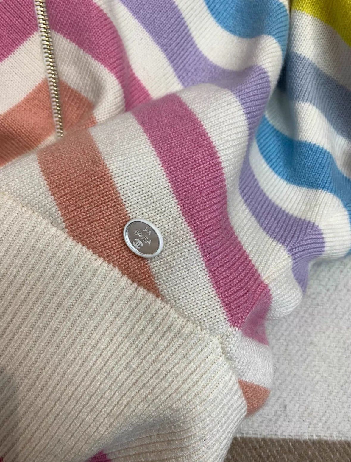 Chanel Chanel knit hoodie Size XS / US 0-2 / IT 36-38 - 2 Thumbnail