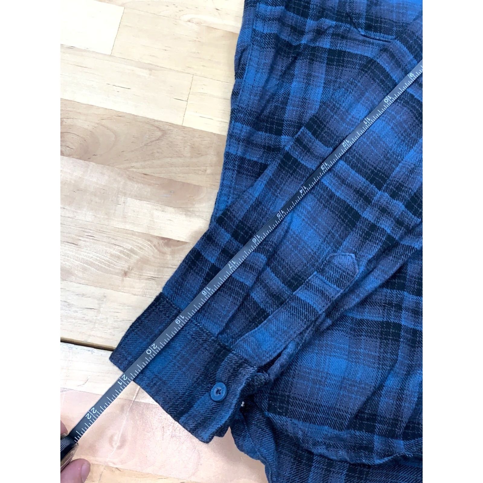 Vans Vans Flannel Womens M Blue Button-Up Plaid Shirt Off the Wall #6017 Size M / US 6-8 / IT 42-44 - 6 Thumbnail