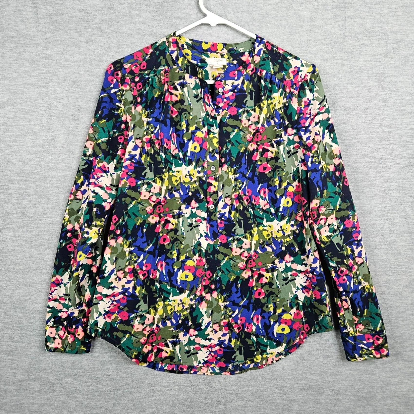 J.Crew J.CREW Women's Button-Up Shirt Floral Printed Long Sleeve XS Popover Color Multicolor 1/2 Button up Shirt Size XS / US 0-2 / IT 36-38 - 2 Thumbnail