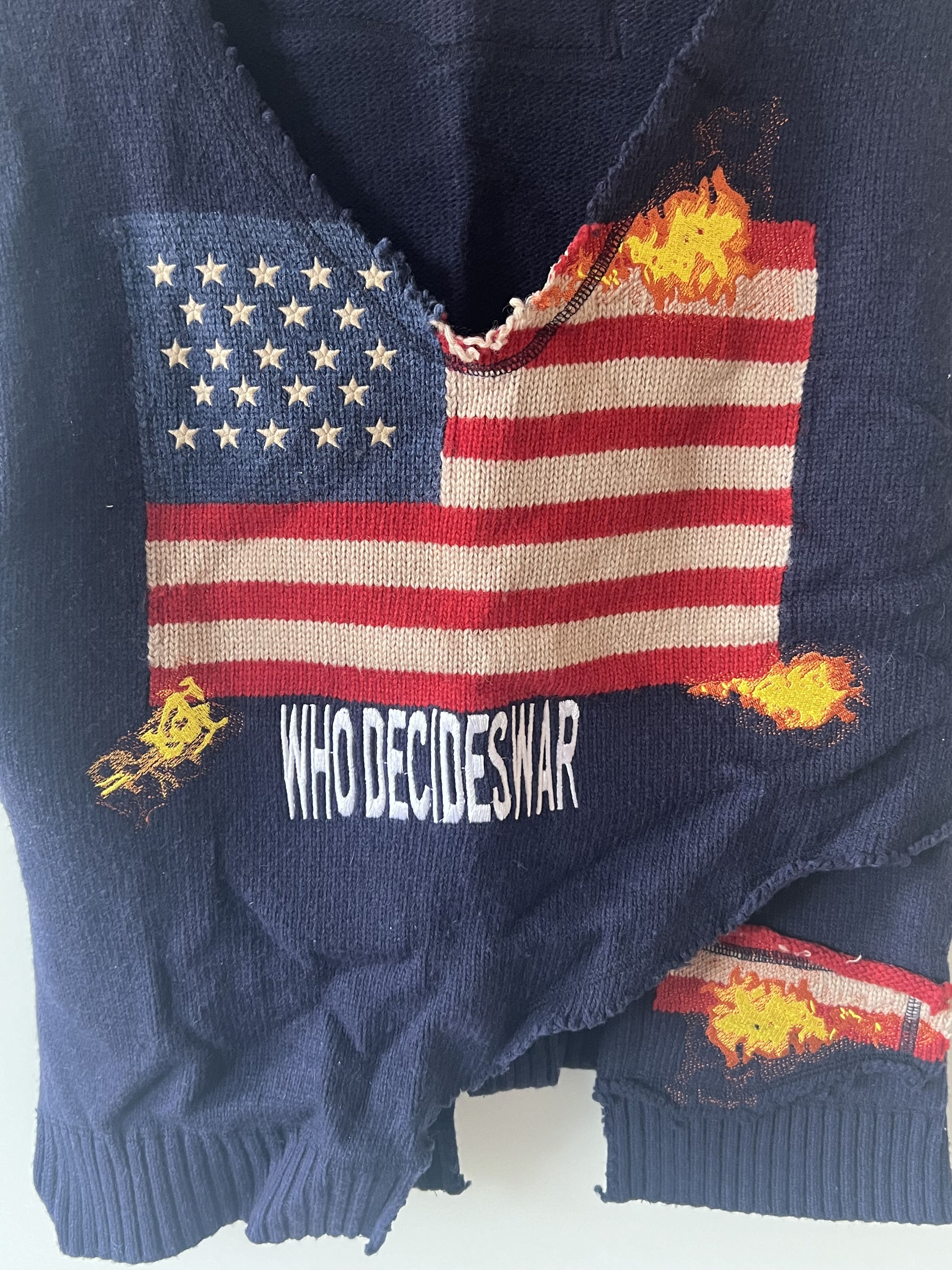 Ev Bravado Who Decides War “L'Ardeur”Sweater Vest Size US M / EU 48-50 / 2 - 3 Thumbnail