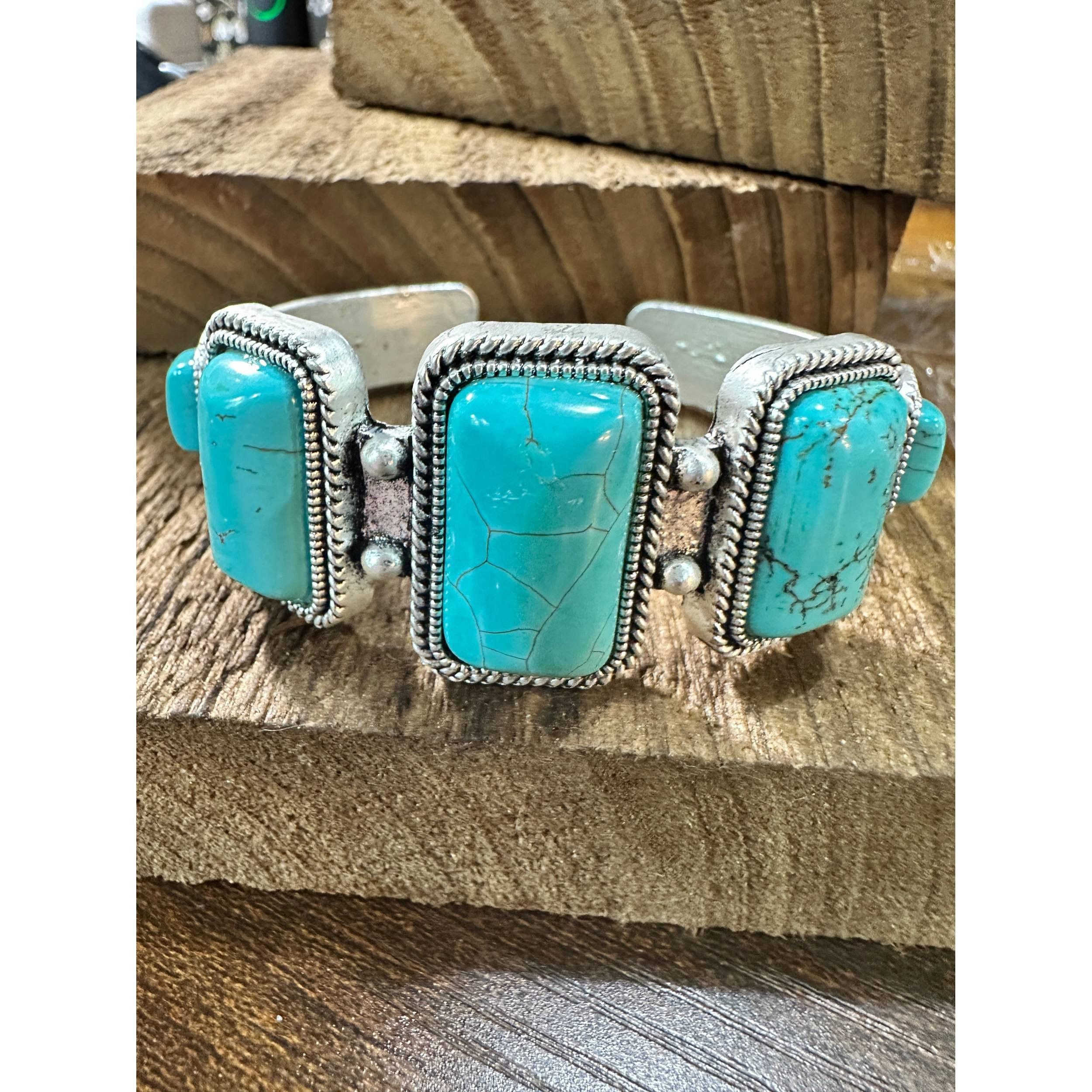 Other Turquoise Cuff Bracelet - Elegant Navajo Design, Boho Southw Size ONE SIZE - 5 Thumbnail