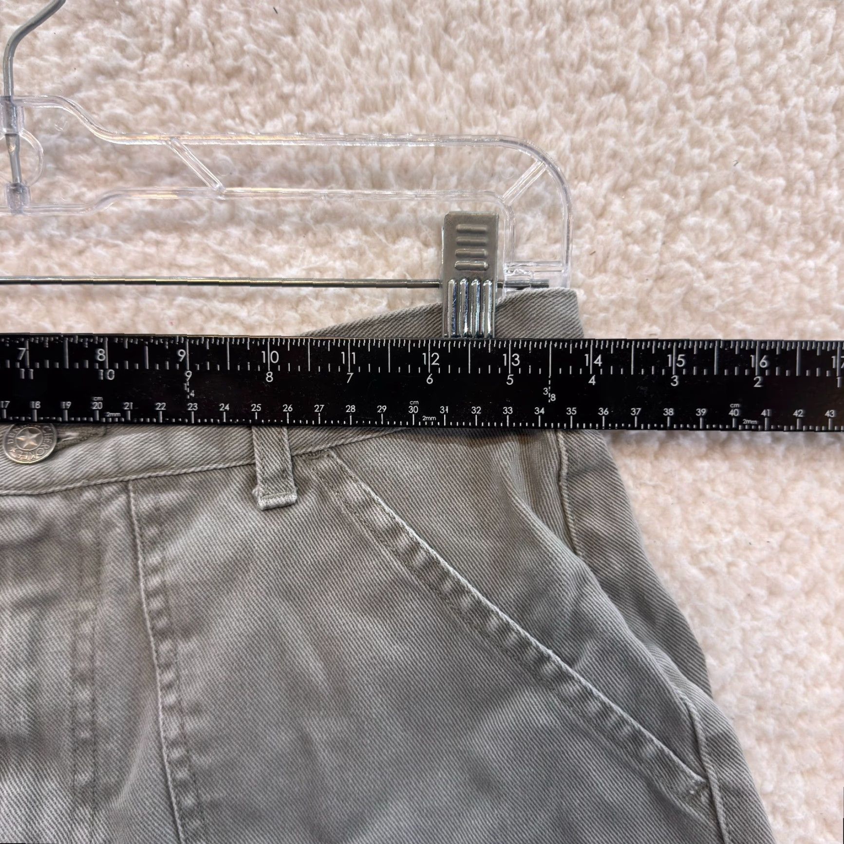 Vintage VINTAGE 90s Y2K Cargo Shorts Khaki Green High Waisted 8 28 Kim Possible Womens Mens Size 30" / US 8 / IT 44 - 5 Thumbnail