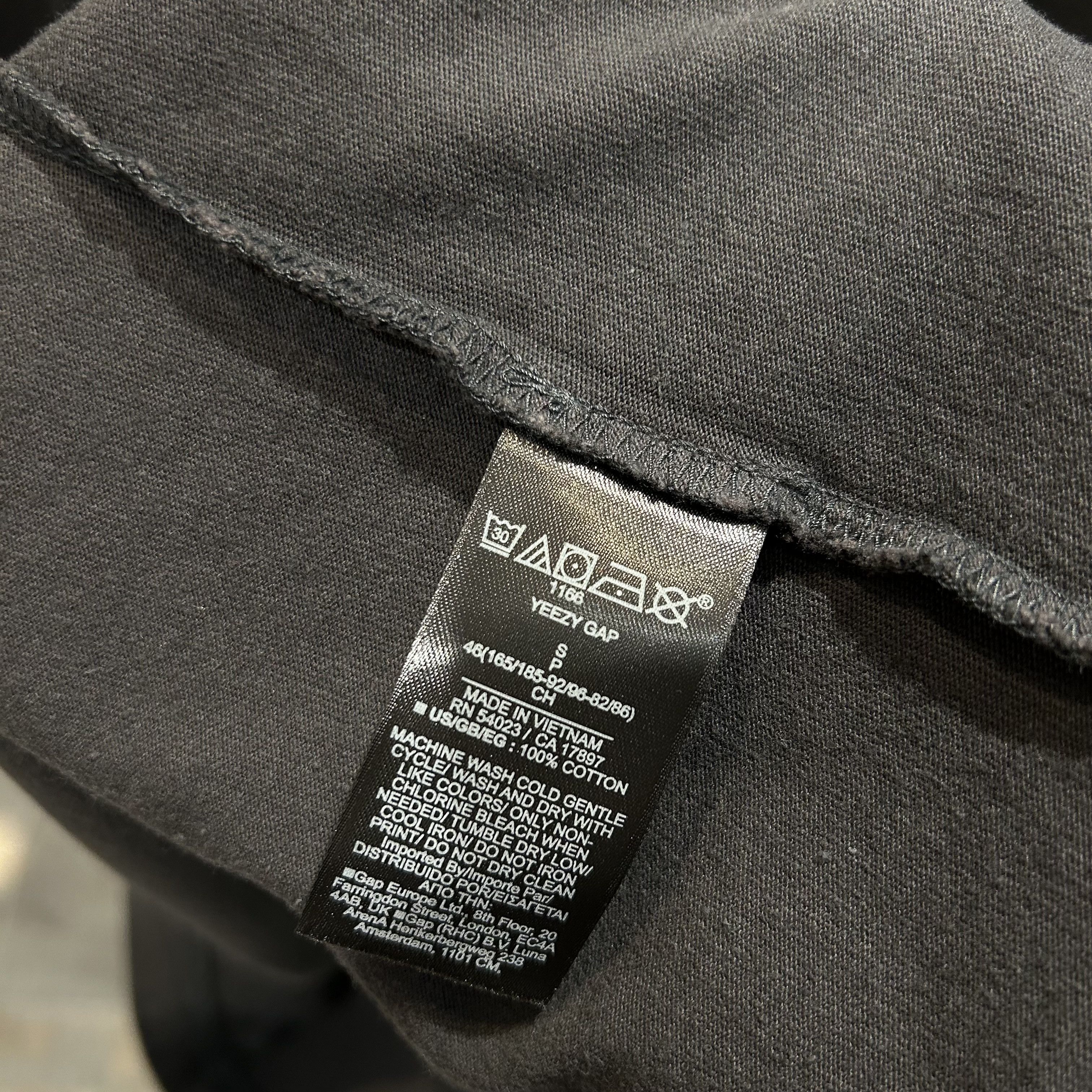 Gap × Yeezy Yeezy x Gap Unreleased Box Tee Black Size US S / EU 44-46 / 1 - 3 Thumbnail