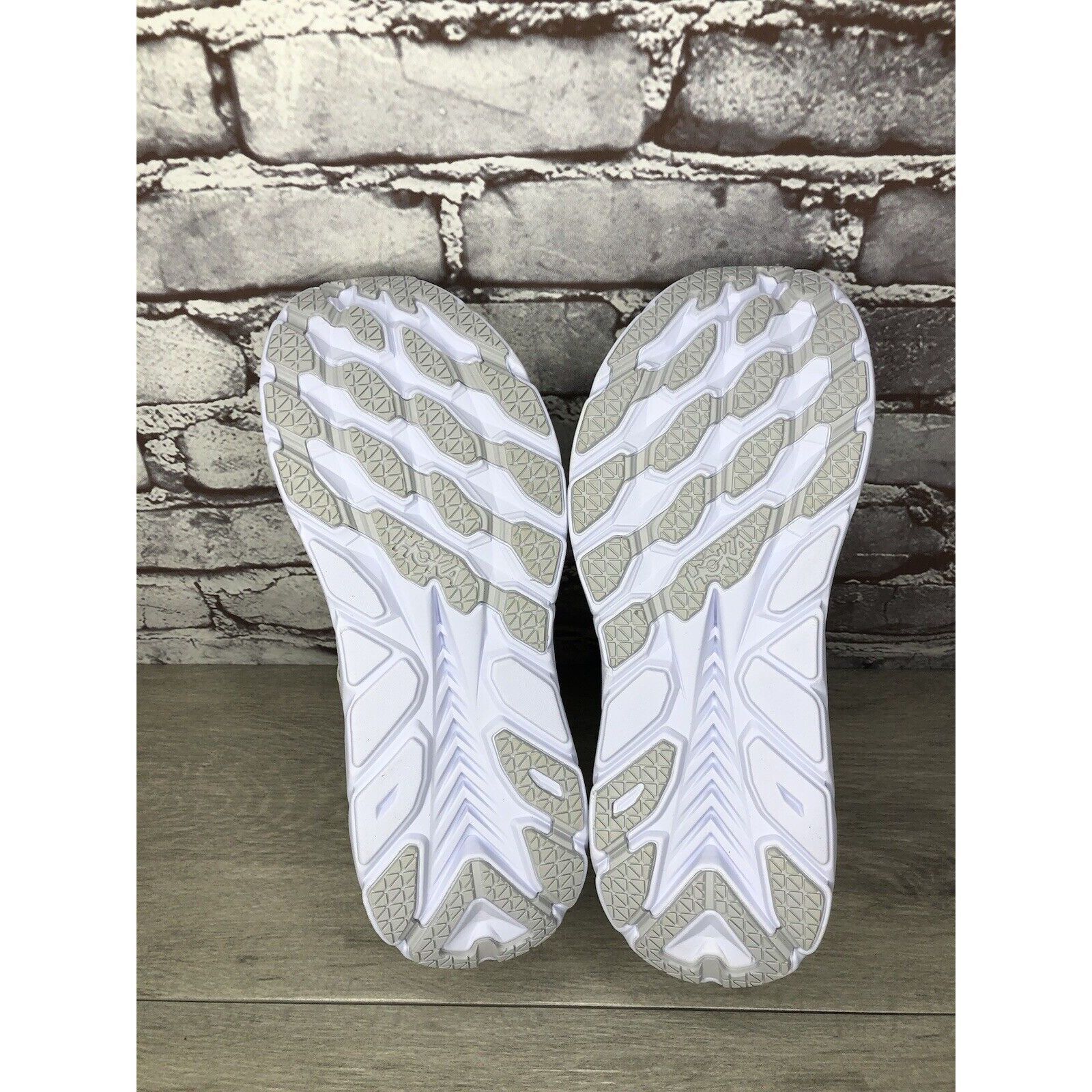 Hoka HOKA Project Clifton Blanc de Blanc Lunar White Mesh Center Size US 8 / EU 41 - 7 Thumbnail