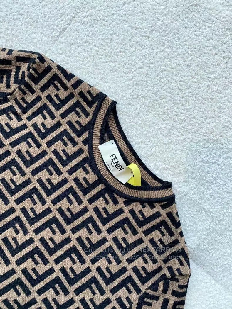 Fendi Fendi Viscose Fiber Camouflage Full Print Knit Top Size XS / US 0-2 / IT 36-38 - 2 Thumbnail