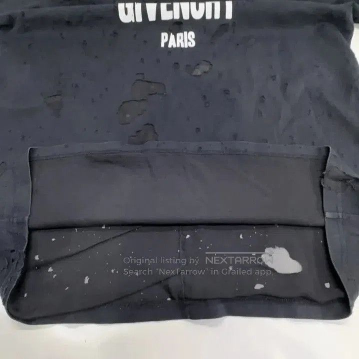 Givenchy Givenchy Distressed Letter Print Short-Sleeve T-Shirt. Size US M / EU 48-50 / 2 - 7 Thumbnail