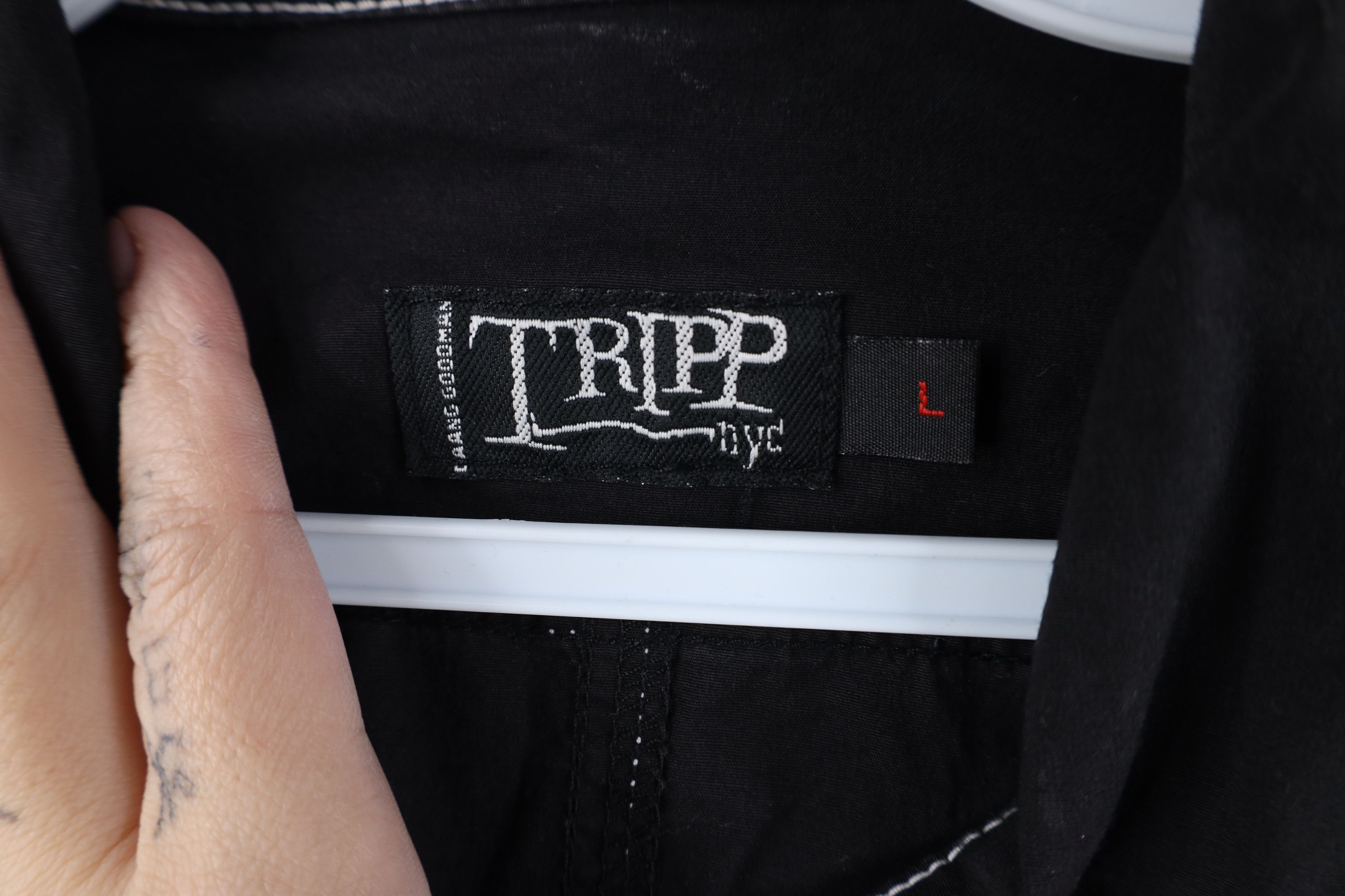 Vintage Vintage 90s Y2K Tripp NYC Goth Sleeveless Snap Button Shirt Size L / US 10 / IT 46 - 9 Thumbnail