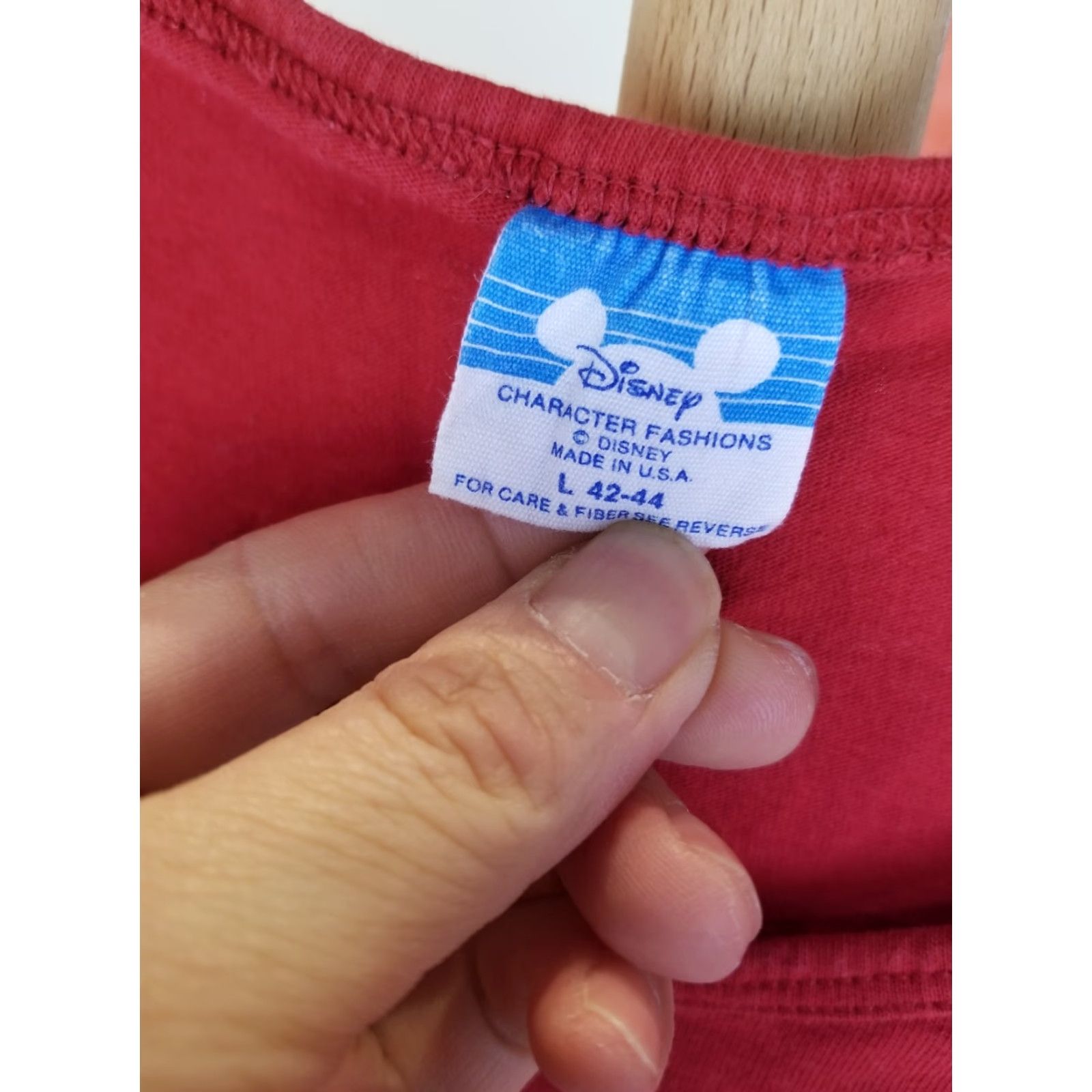Disney VINTAGE Mickey Mouse DISNEY RED COTTON TANK TOP T-SHIRT SZ MEN'S LARGE Shirt Mens Large Red Cotton Disney Mickey Apparel Accessories Logo 90s Concert Size US L / EU 52-54 / 3 - 4 Thumbnail