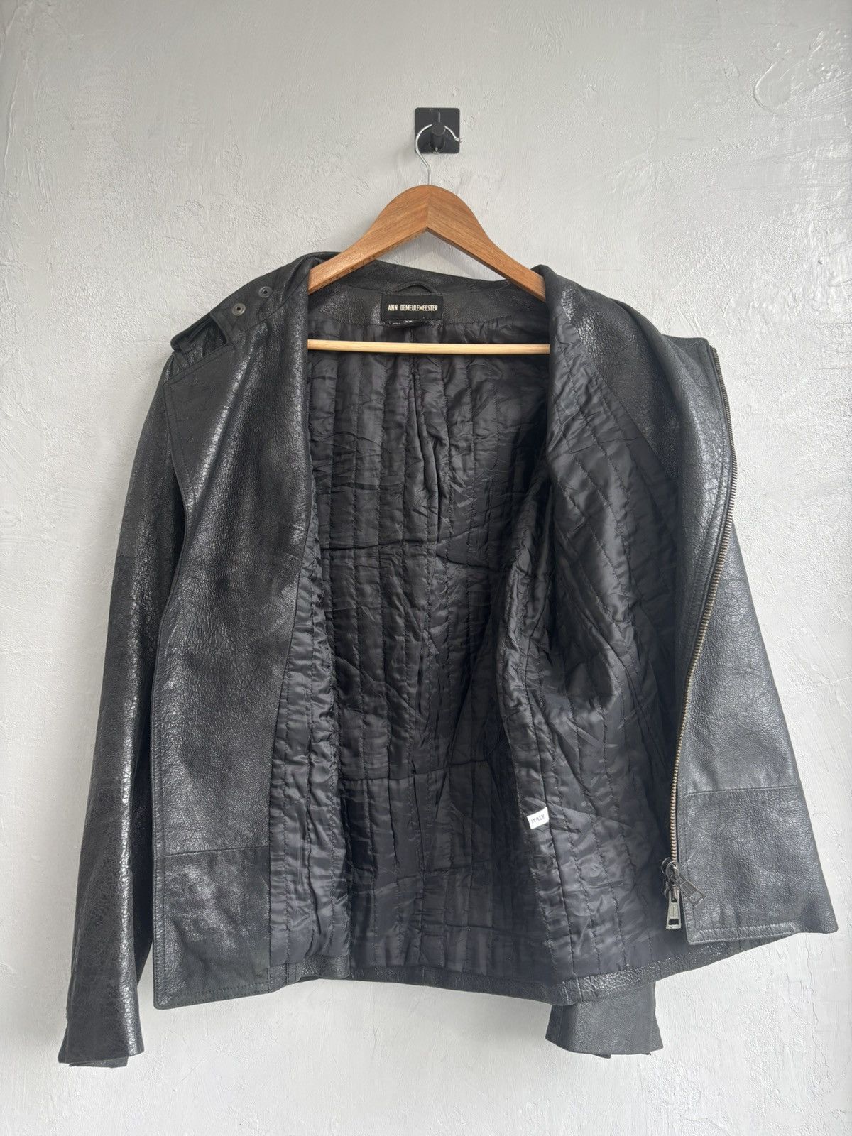 Ann Demeulemeester Ann Demeulemeester SS2003 cracked leather biker jacket Size US M / EU 48-50 / 2 - 12 Thumbnail