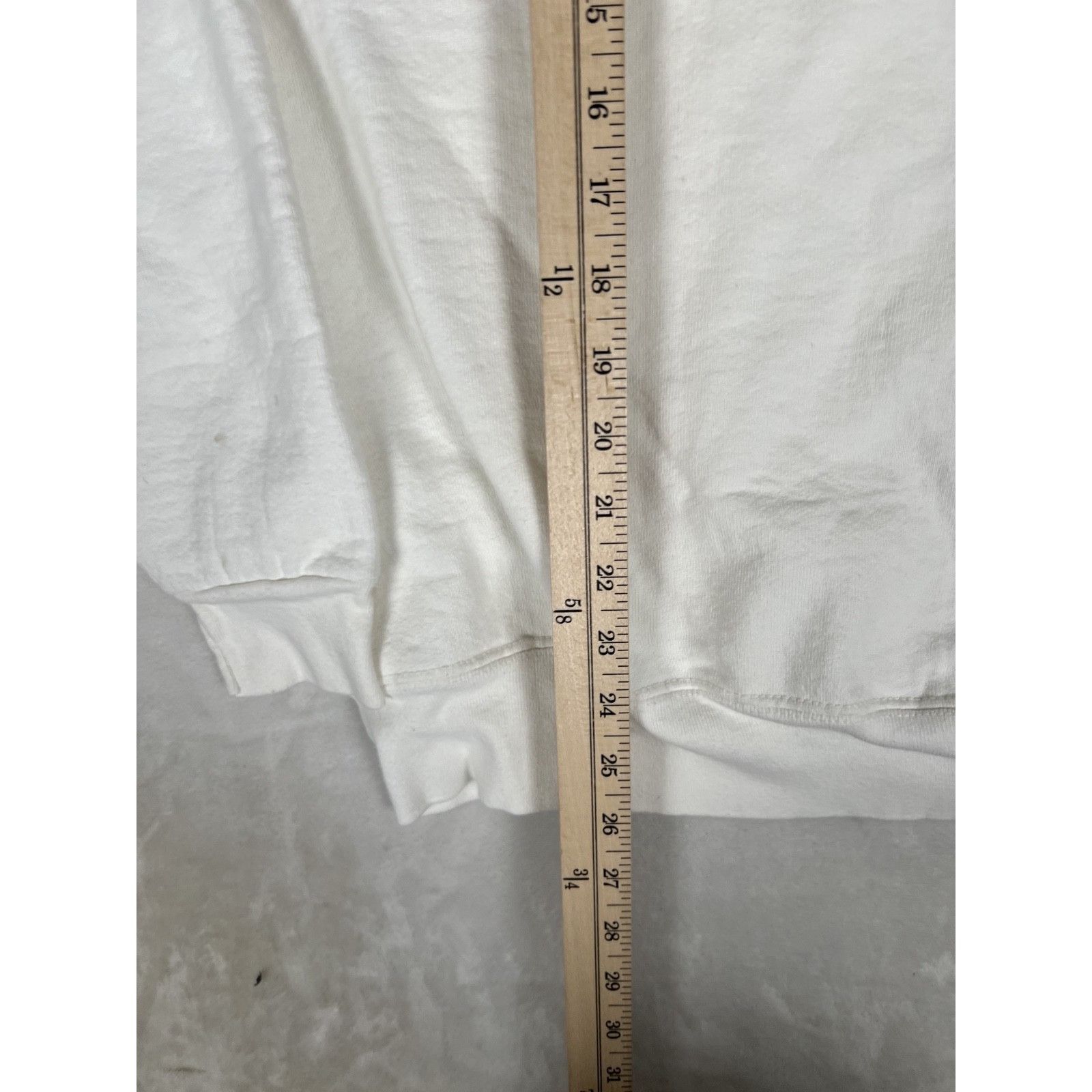Fruit Of The Loom Vintage Fruit of Loom White Blank Sweatshirt Size Large USA Size US L / EU 52-54 / 3 - 4 Thumbnail