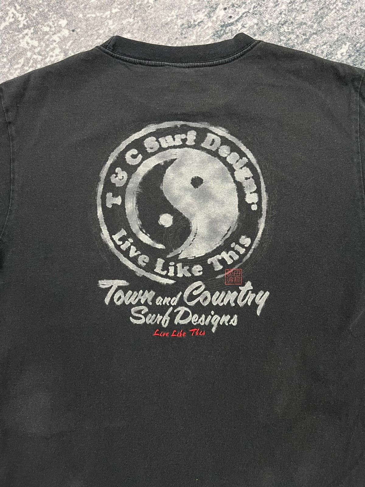 Vintage Vintage 90s Sun Faded T&C Surf Design Hawaii Tee Size US M / EU 48-50 / 2 - 8 Thumbnail